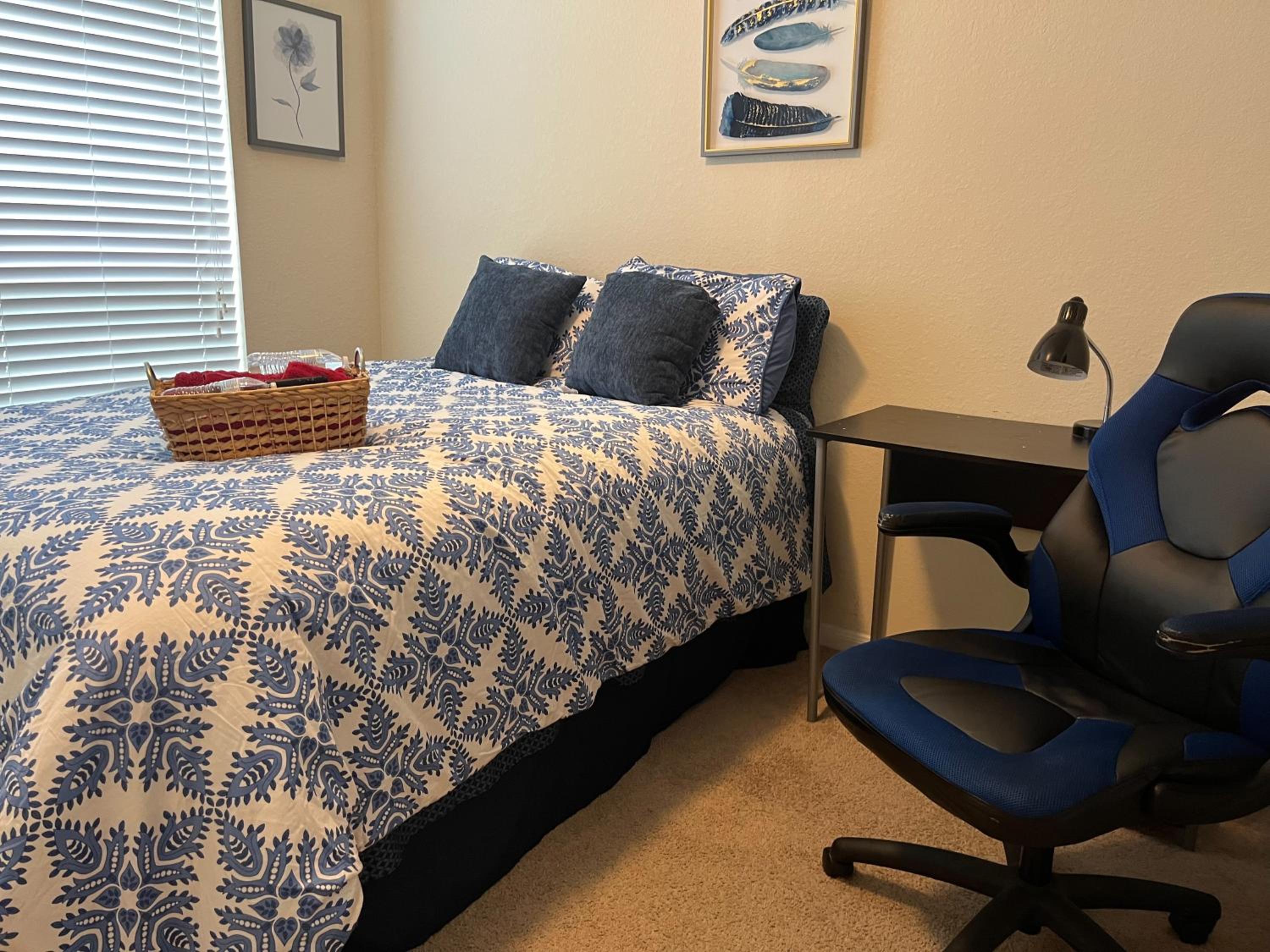 Deluxe King Room photo 1