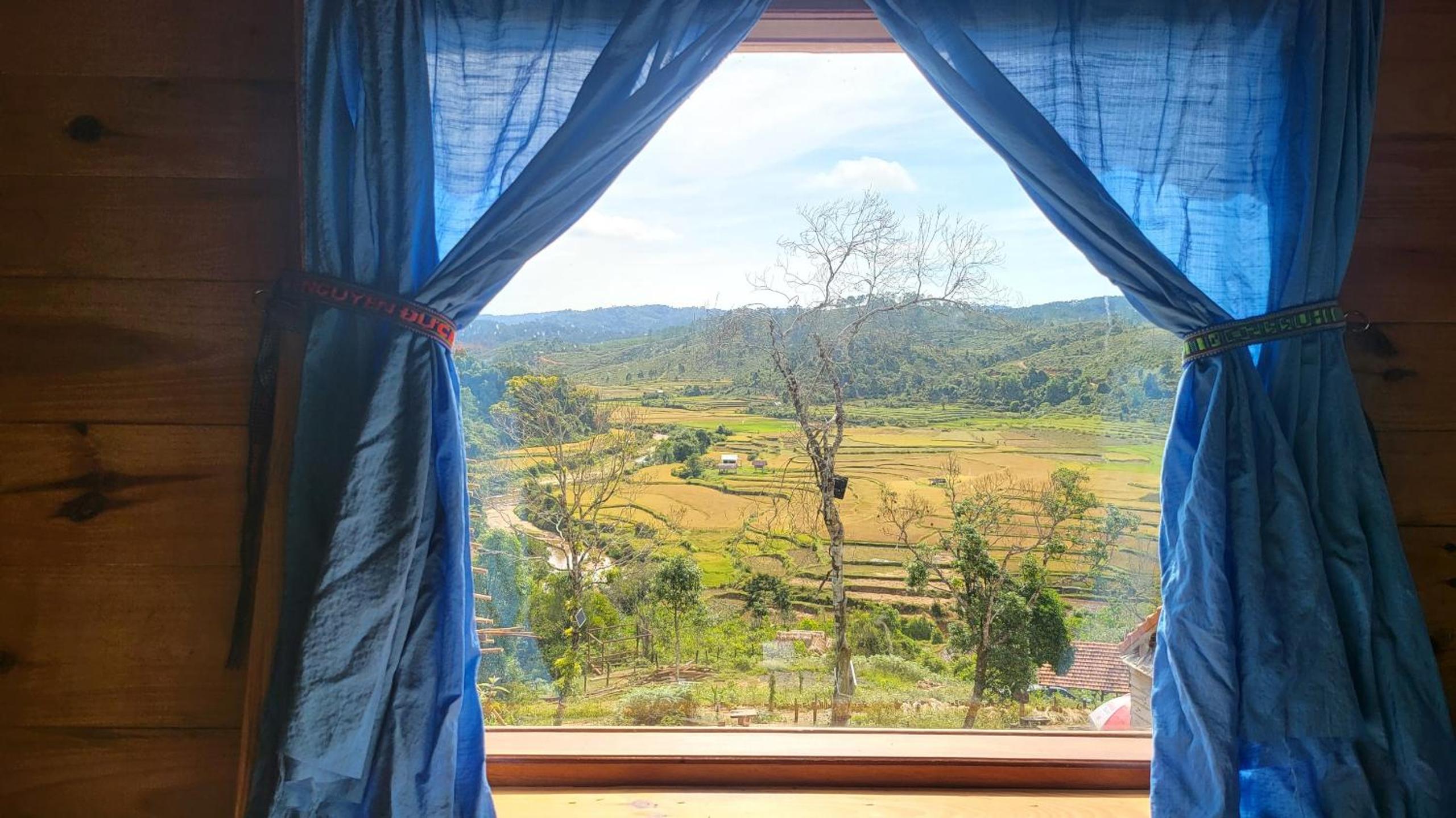Quadruple Room with Mountain View photo 3