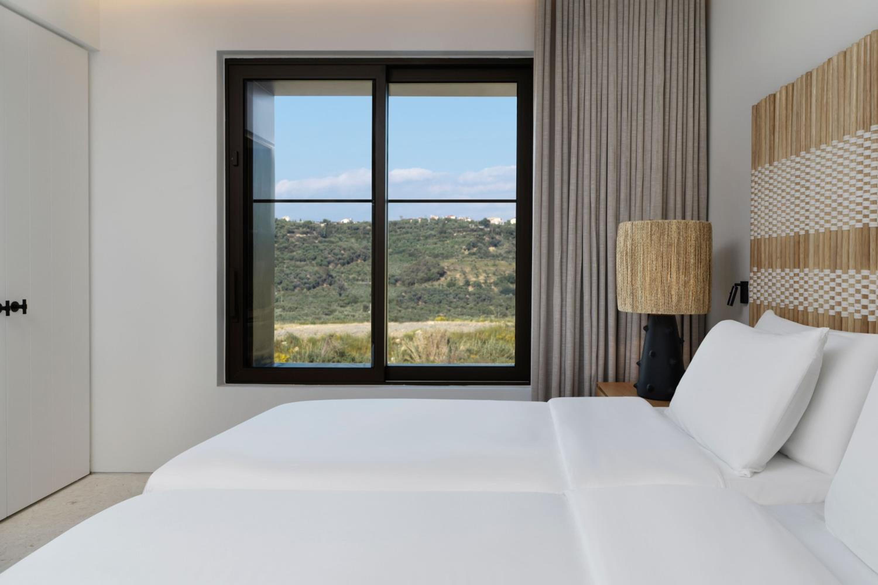 W Bayfront Infinity, 2 Bedroom Suite, Sea view, High floor - Photo 11