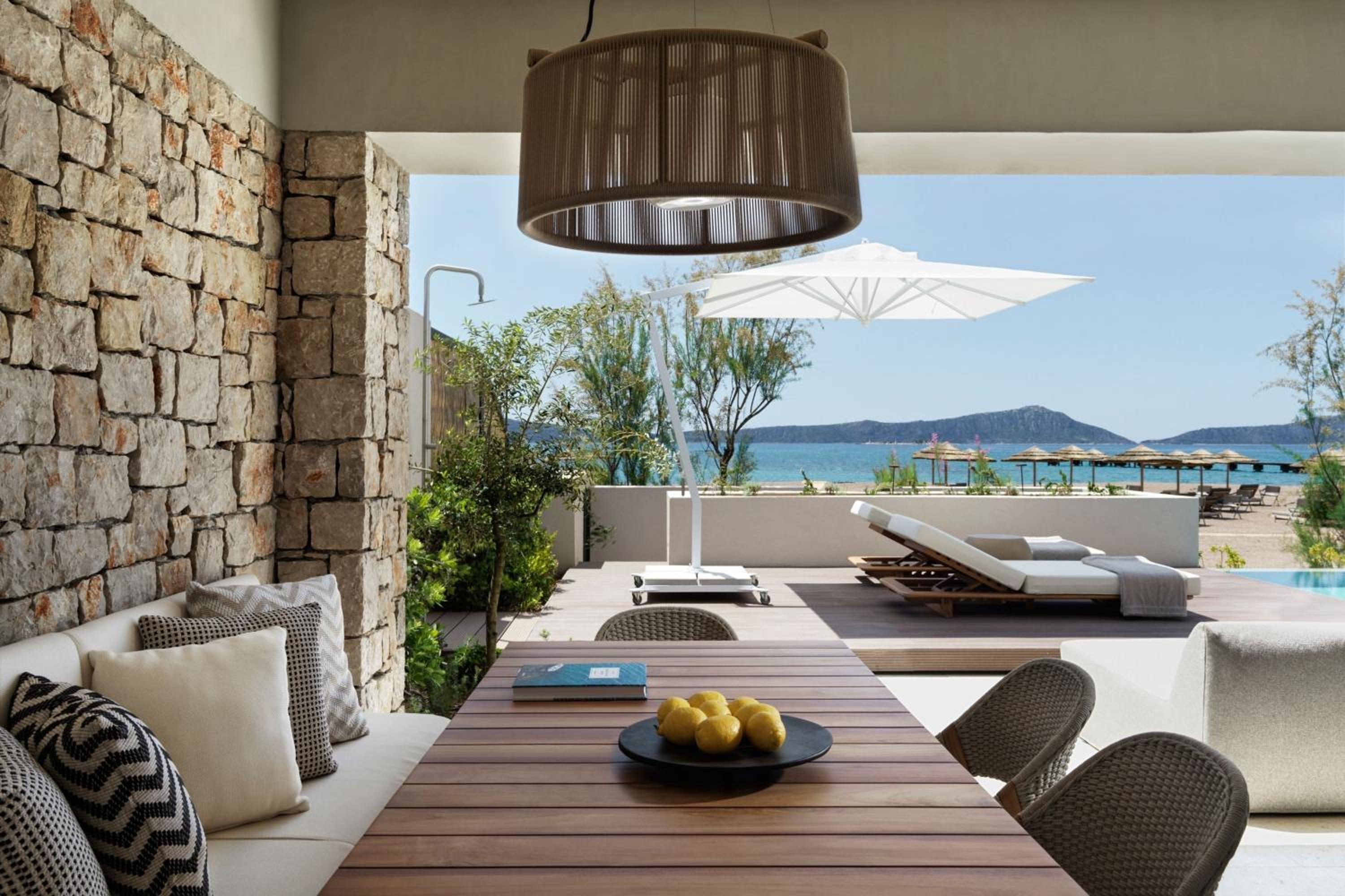 W Beachfront Infinity, 2 Bedroom Suite, Sea view, Terrace - Photo 2