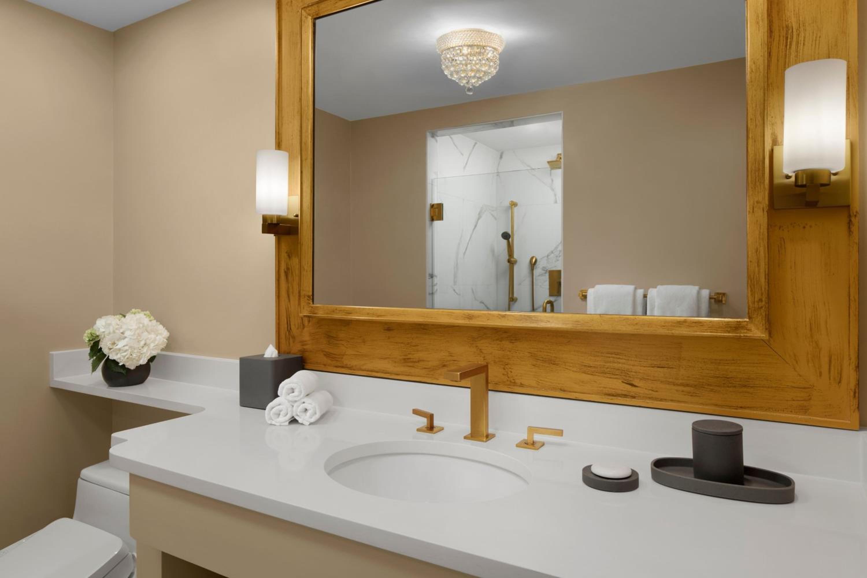 Grand Luxe King Room - Photo 4