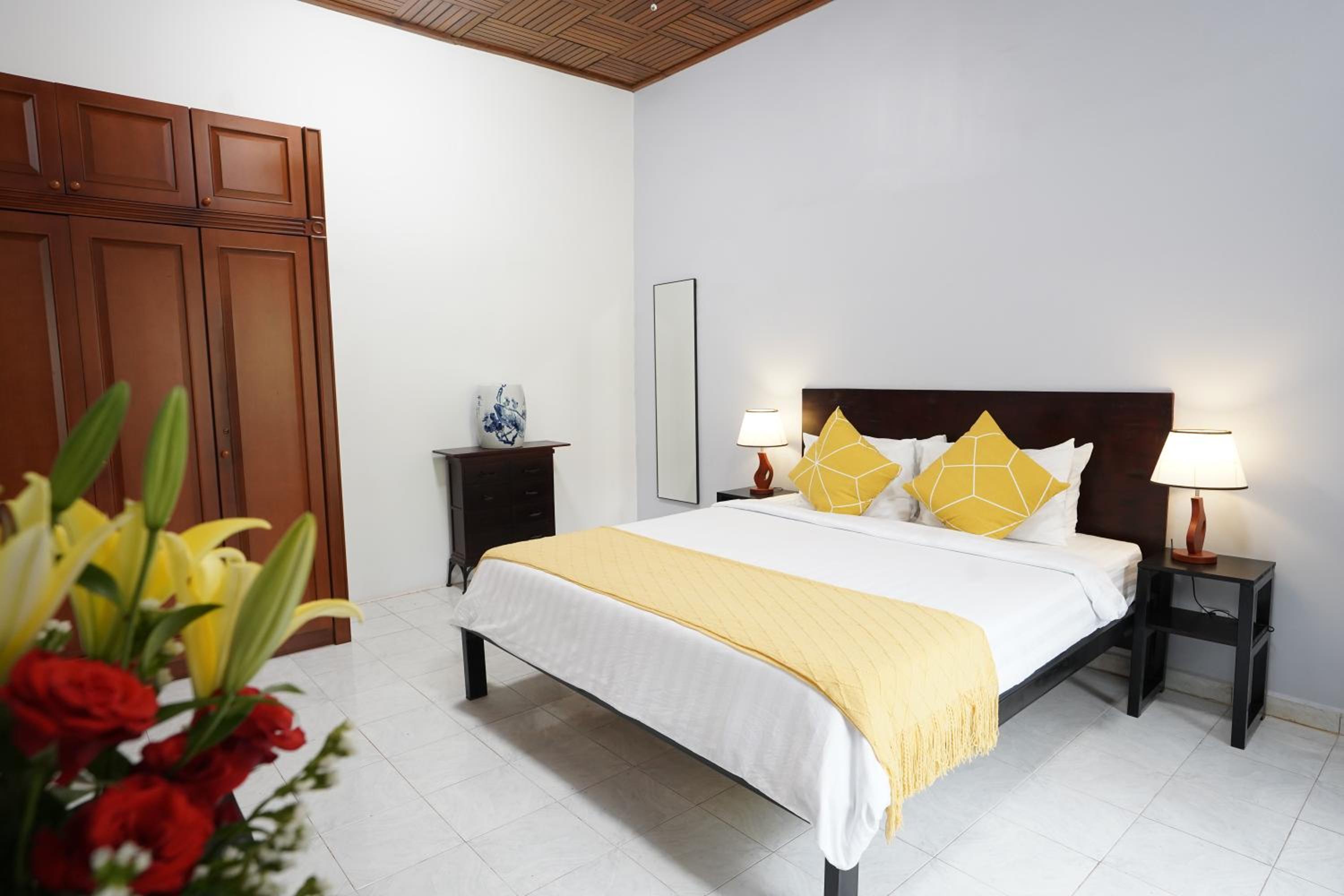 Deluxe King Room photo 2