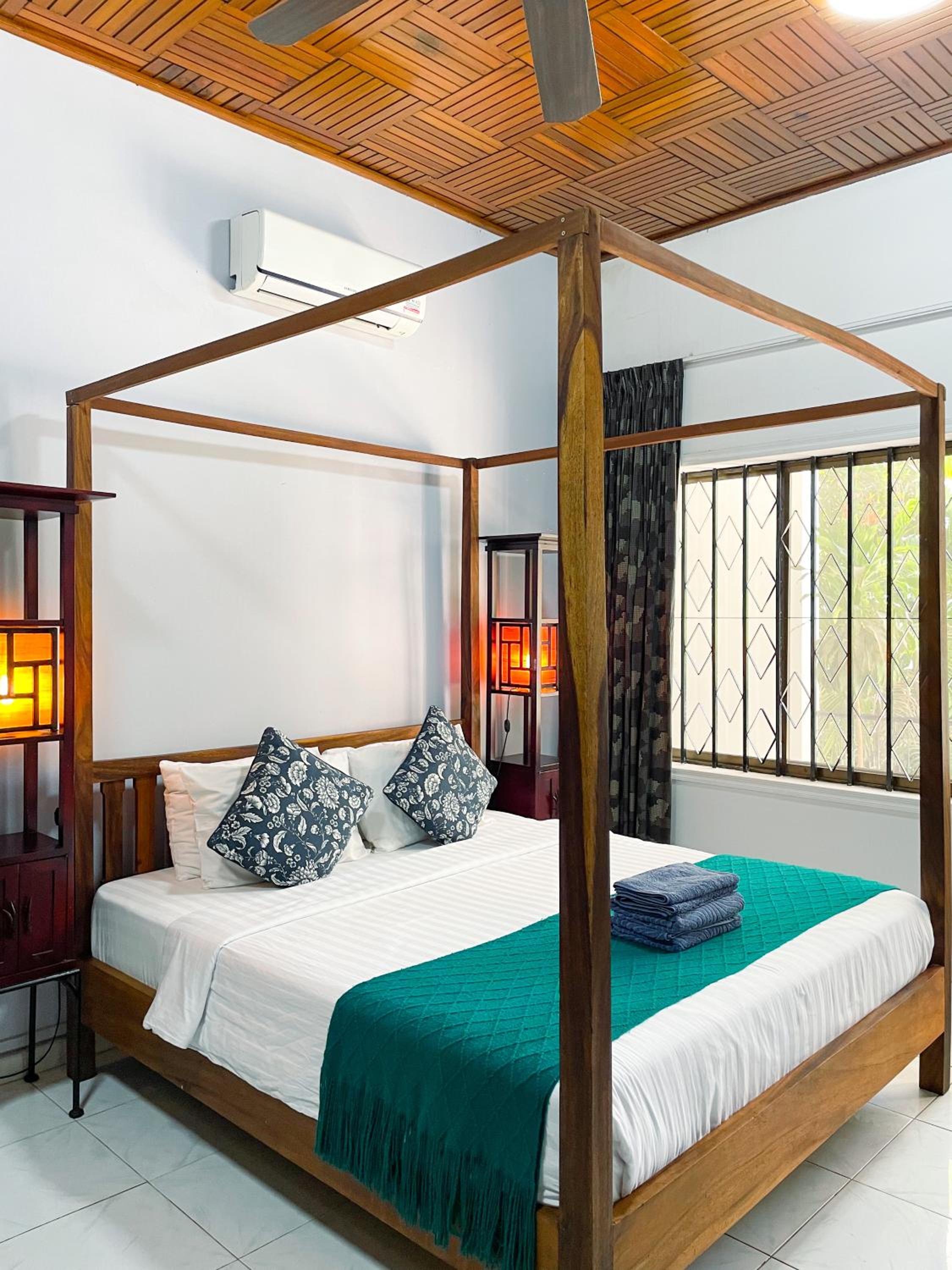 Deluxe King Room photo 2