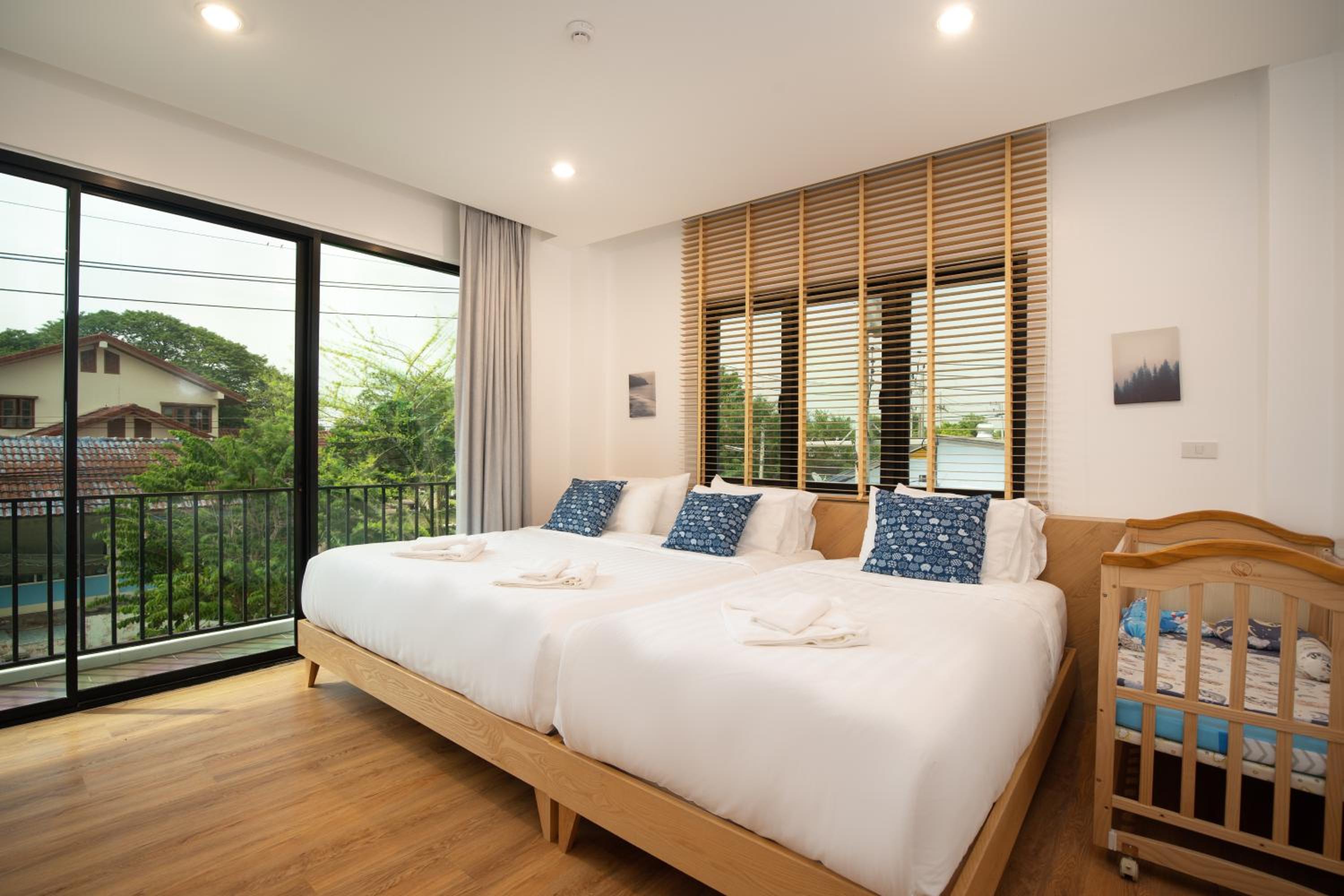 Family Suite - Photo 7