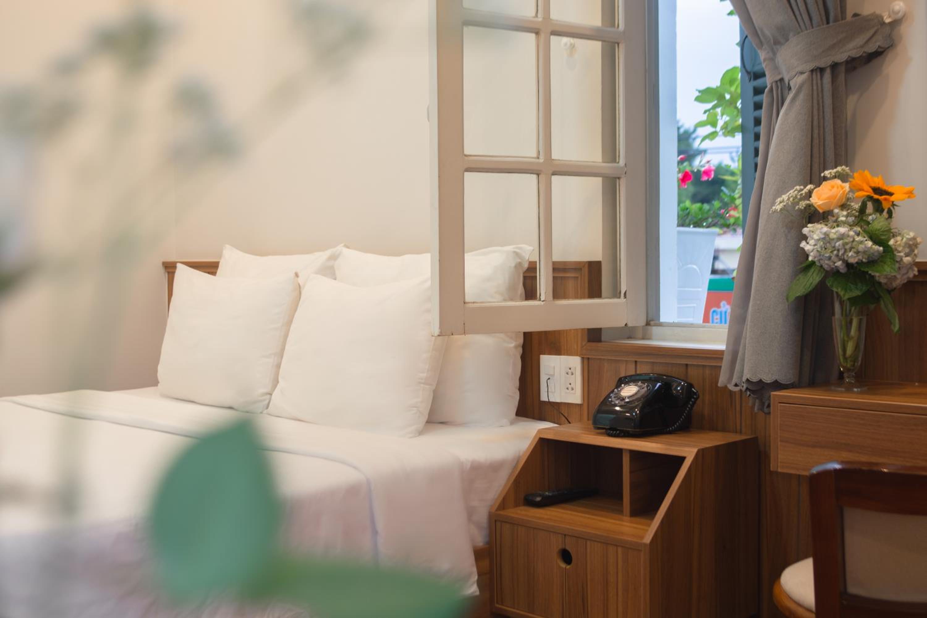 Superior Double Room with Balcony - Photo 1