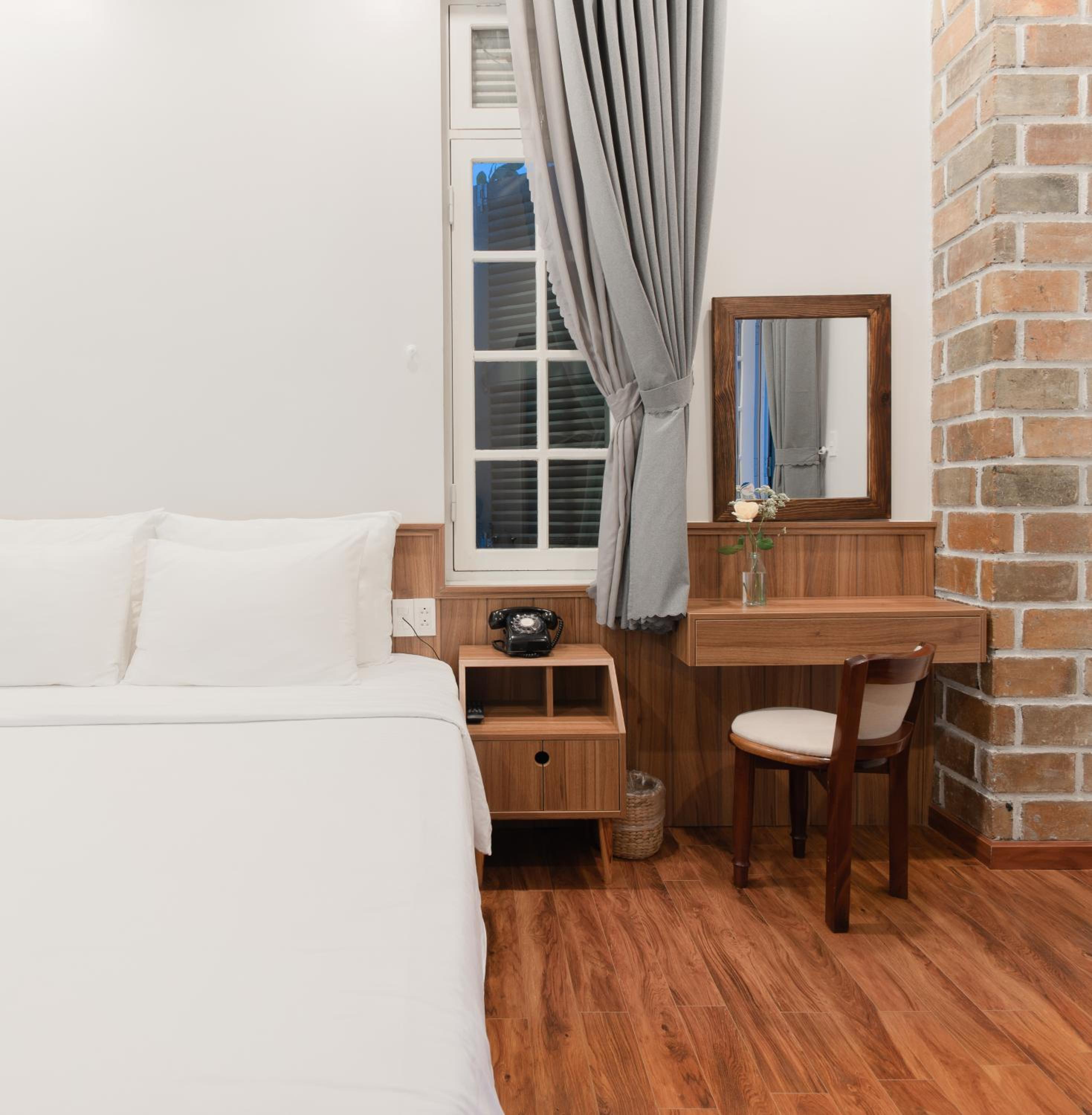 Superior Double Room with Balcony - Photo 29