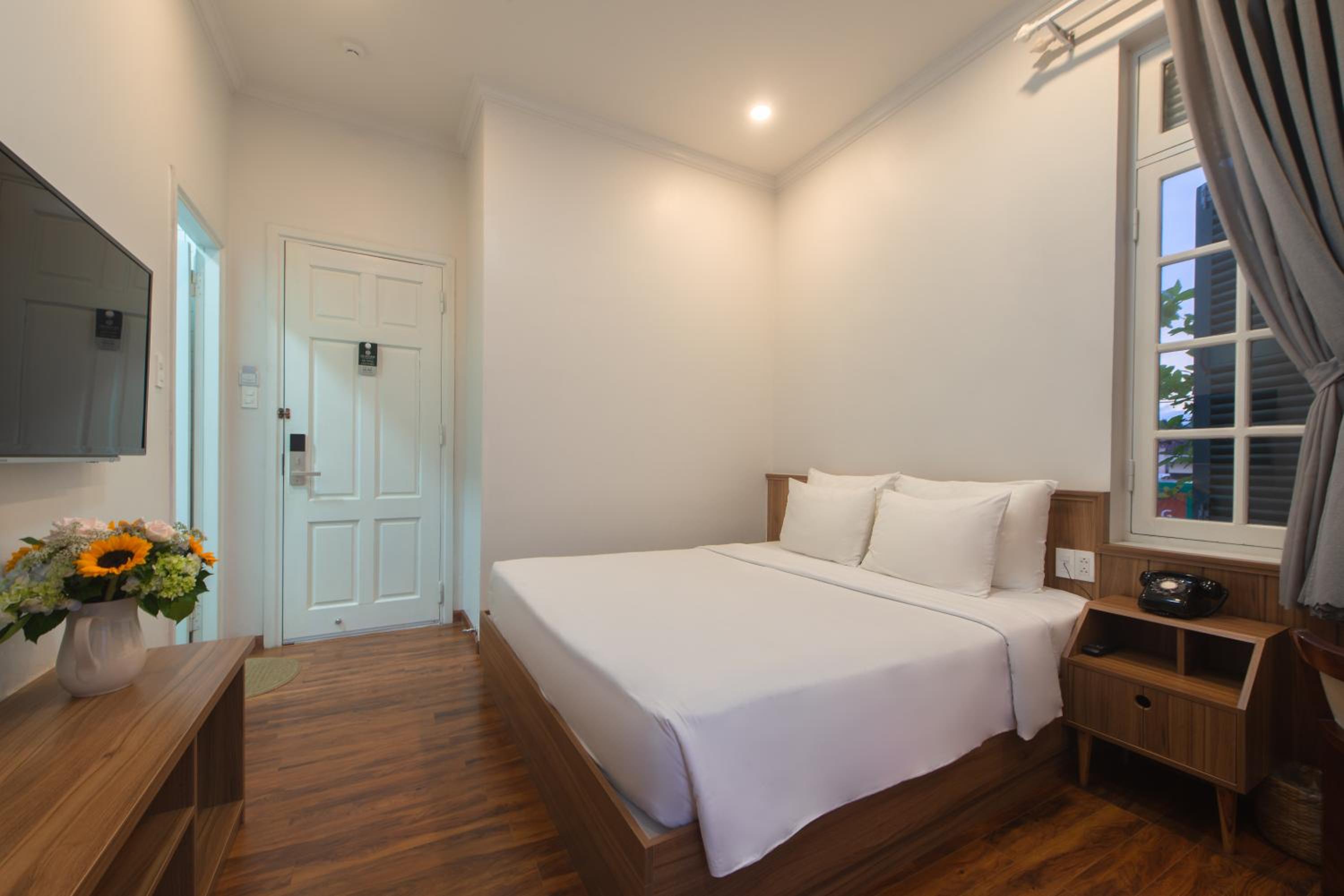Superior Double Room with Balcony - Photo 33