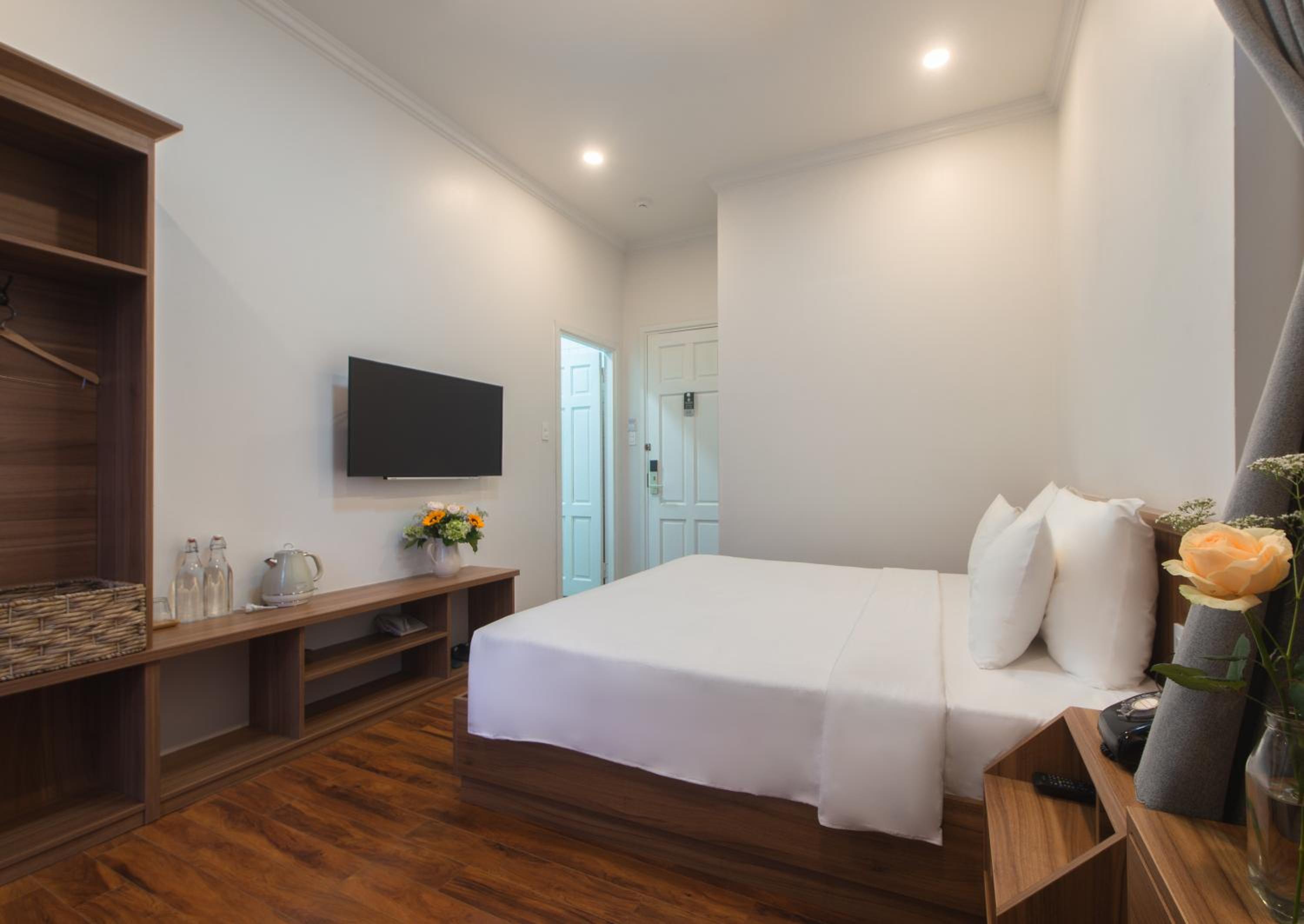 Superior Double Room with Balcony - Photo 31