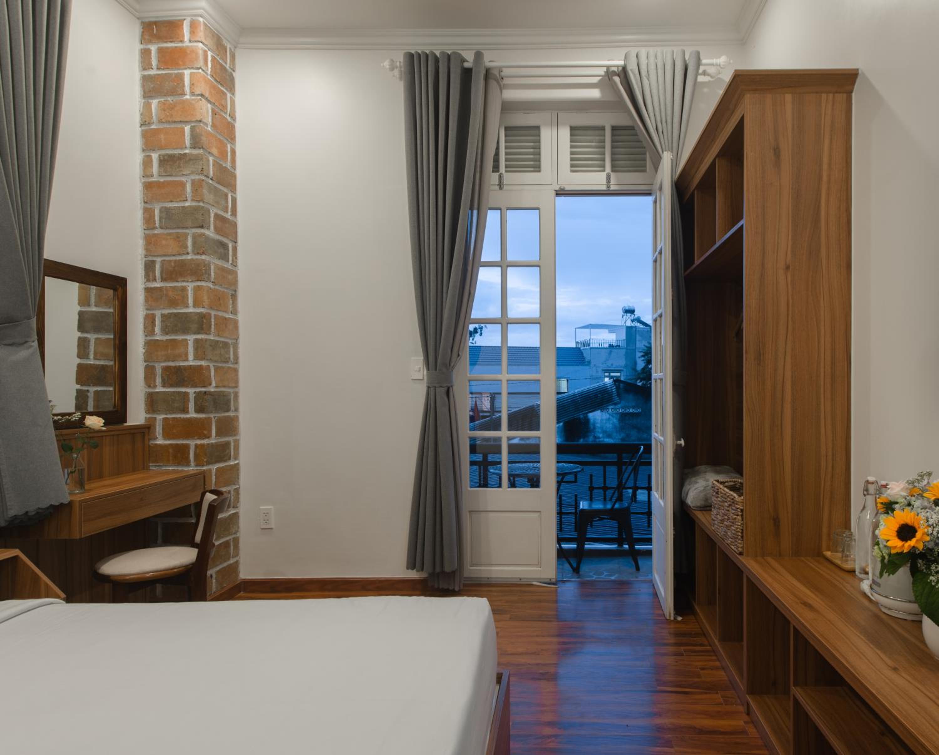 Superior Double Room with Balcony - Photo 32