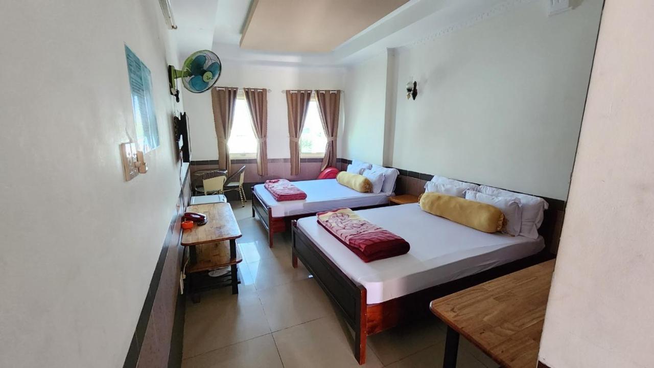 Quadruple Room with Bathroom photo 2