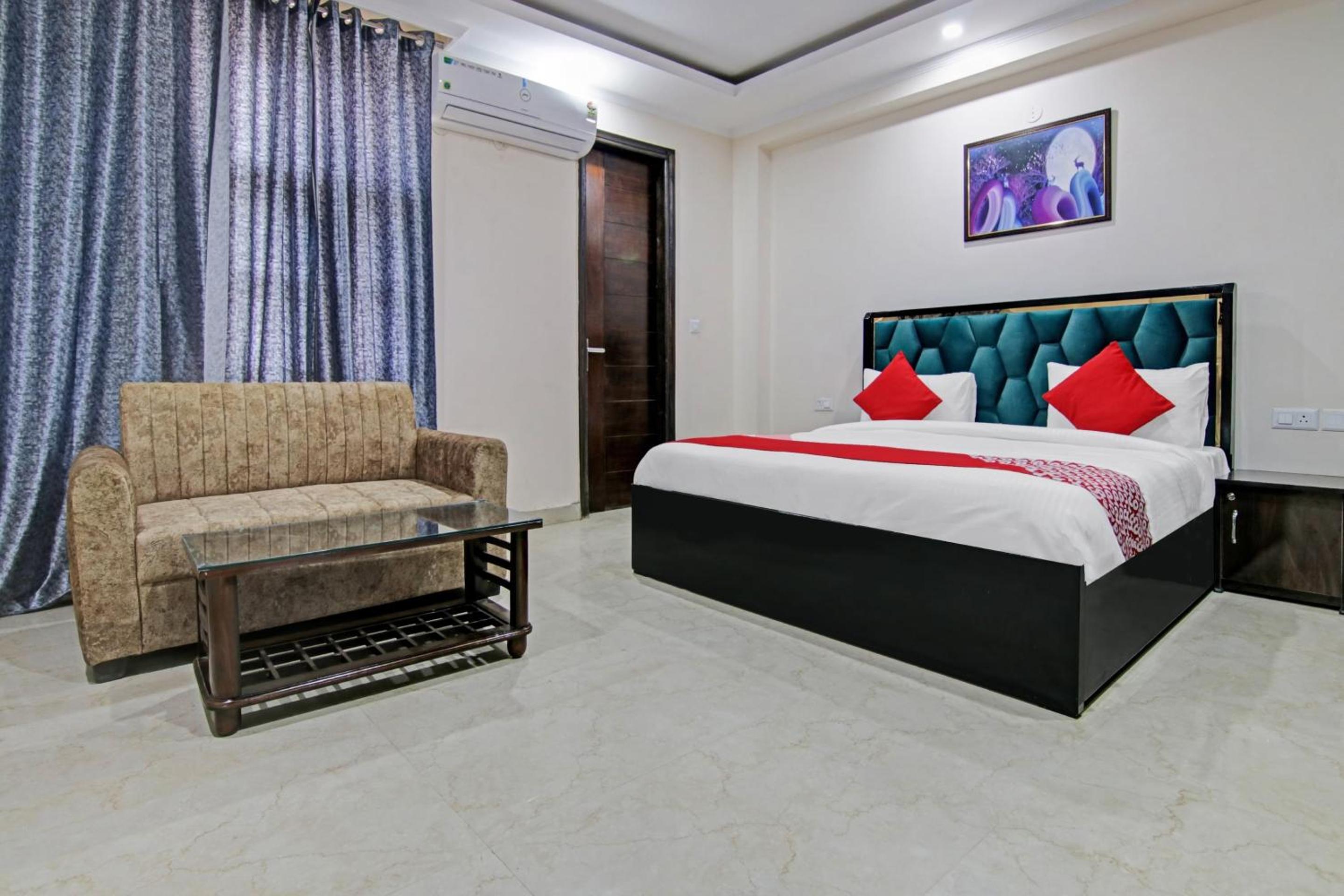 Deluxe Double Room photo 2