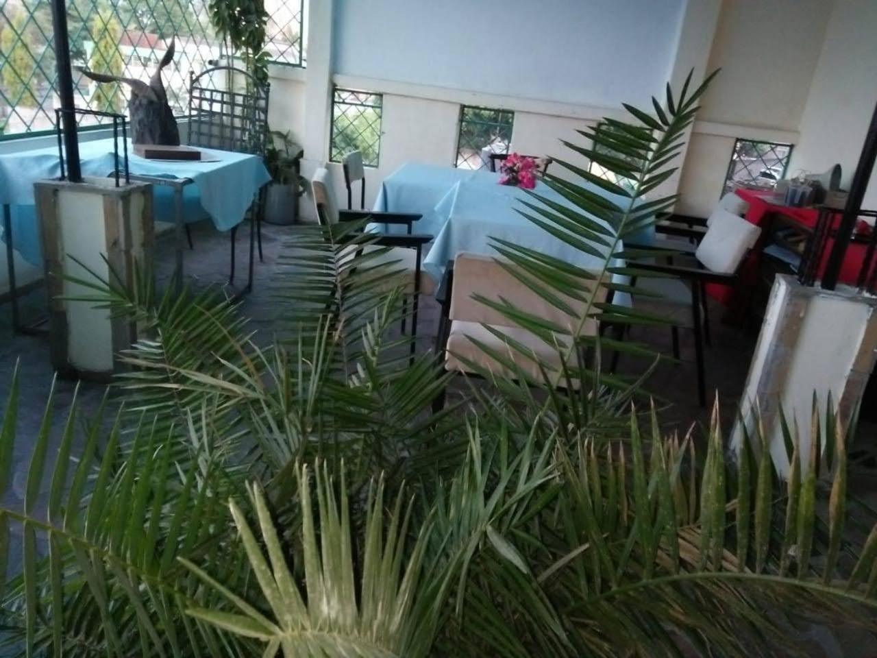Budget Double Room - Photo 6