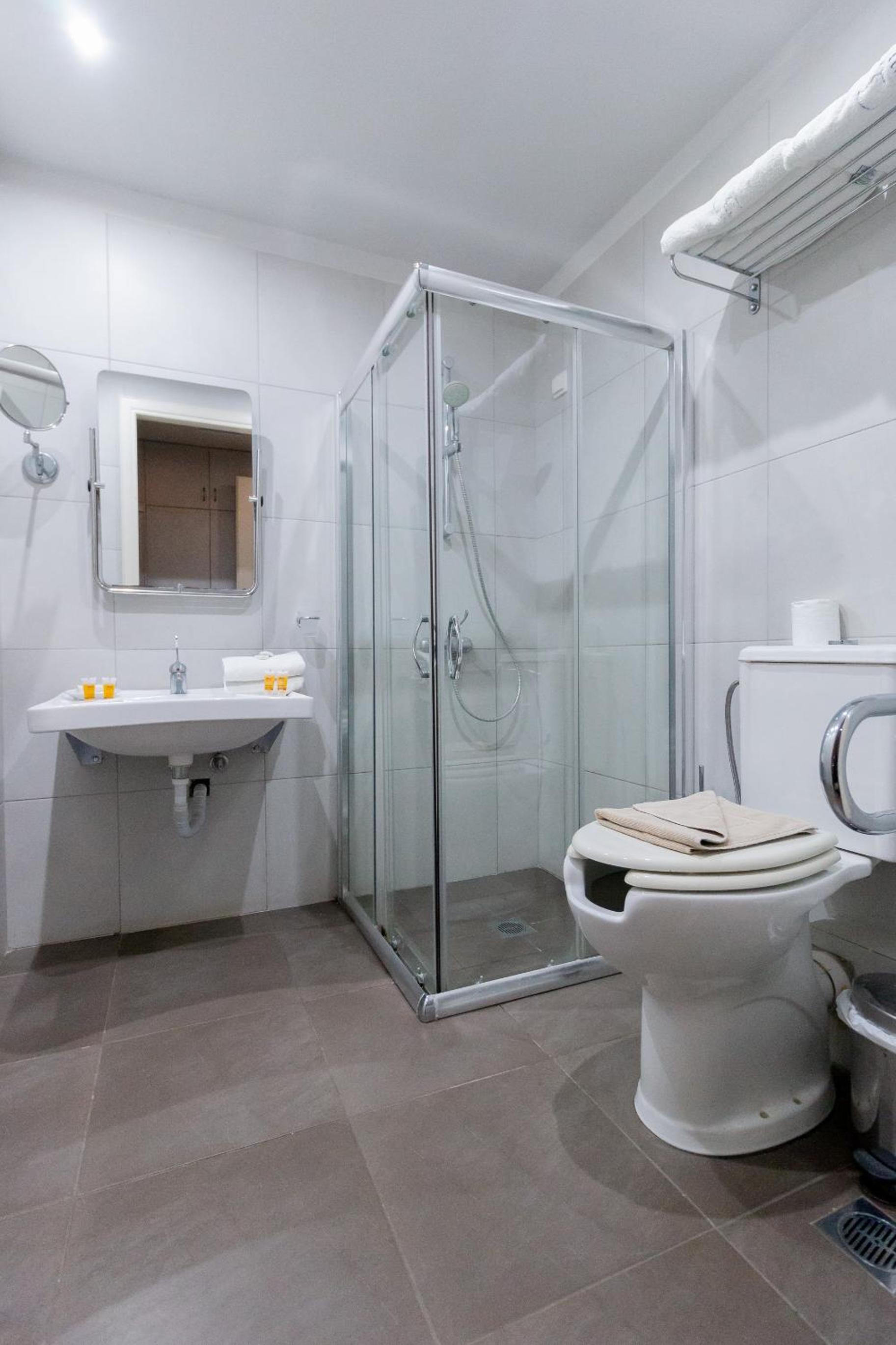 Studio - Disability Access - Photo 7