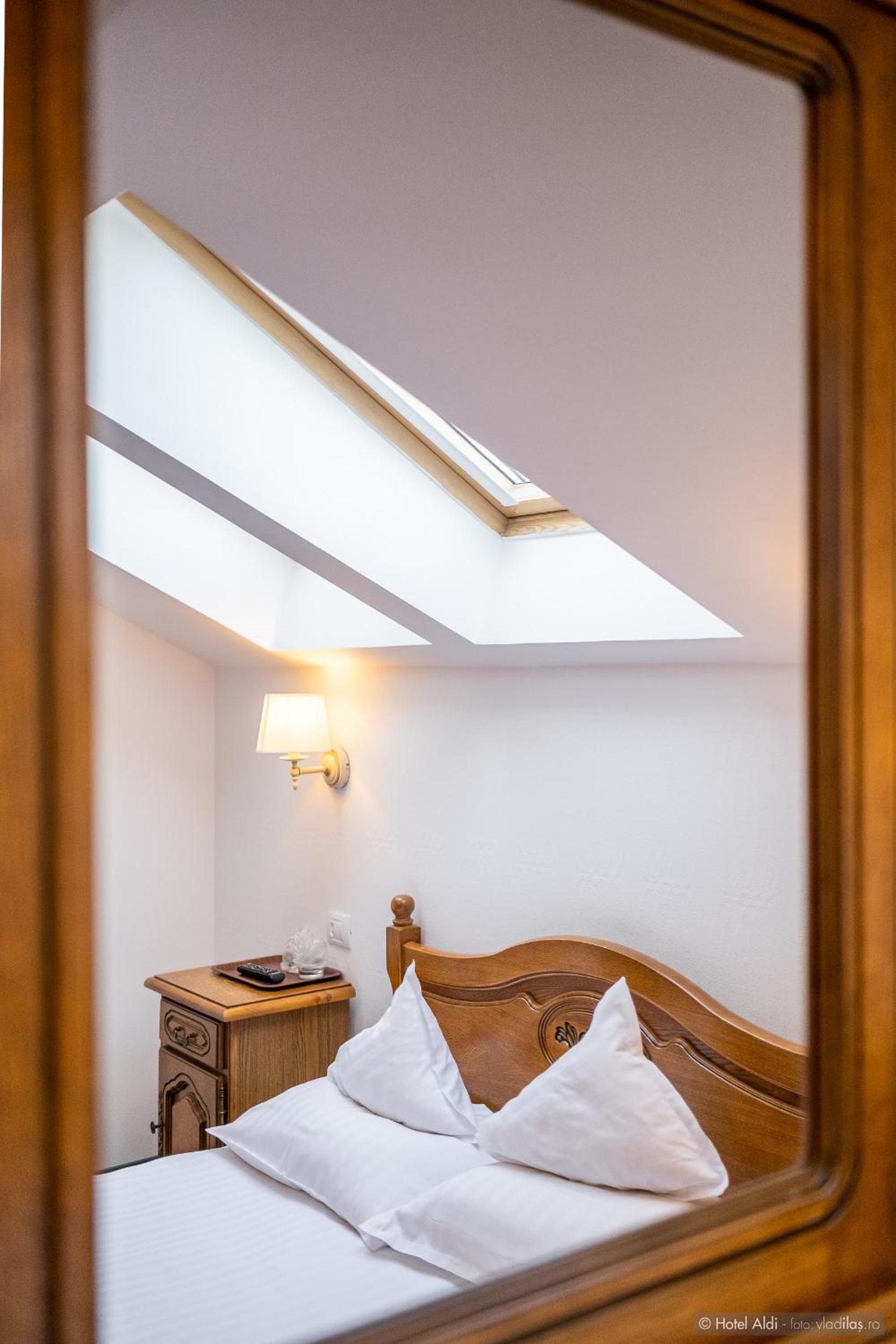 Single Room photo 3