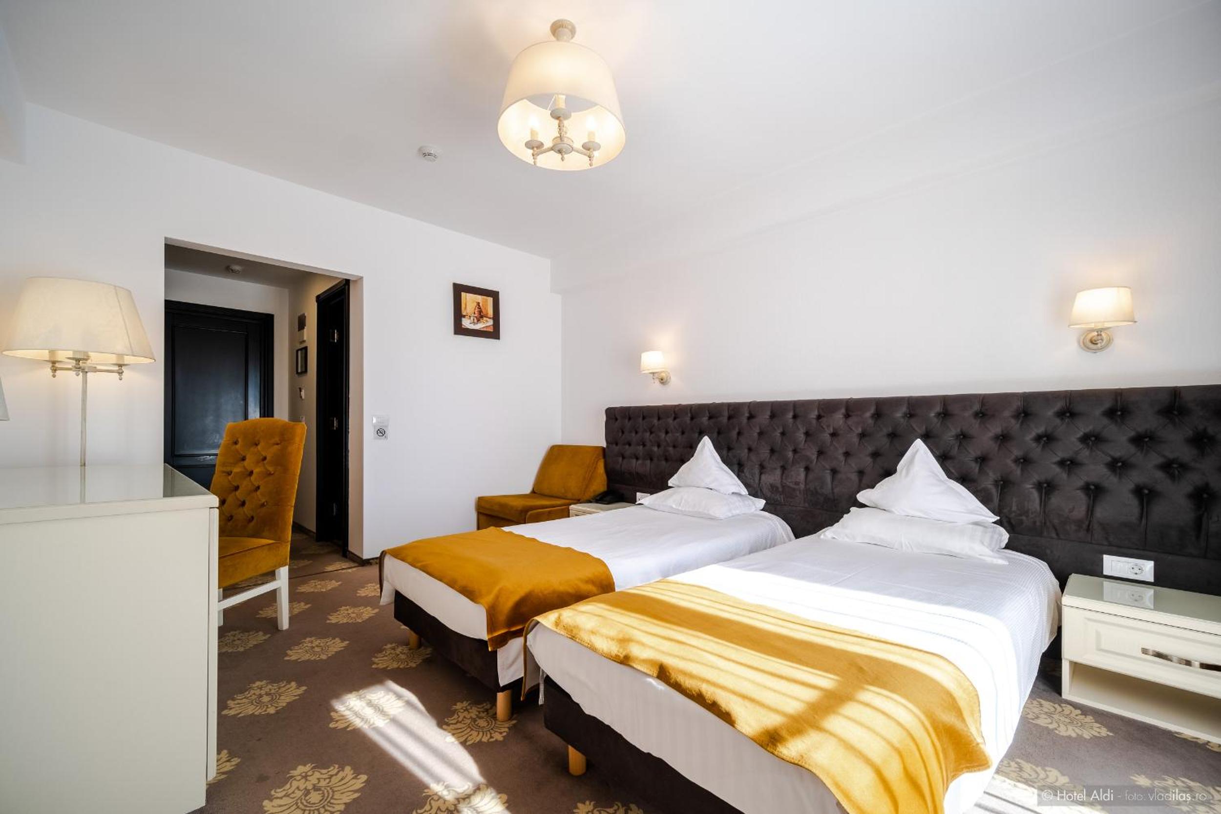Double or Twin Room photo 2