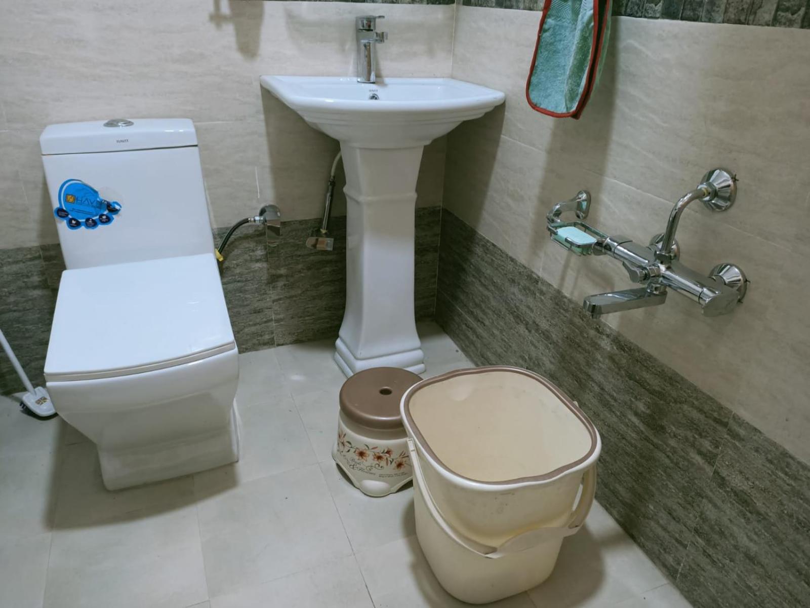 Deluxe King Room photo 2