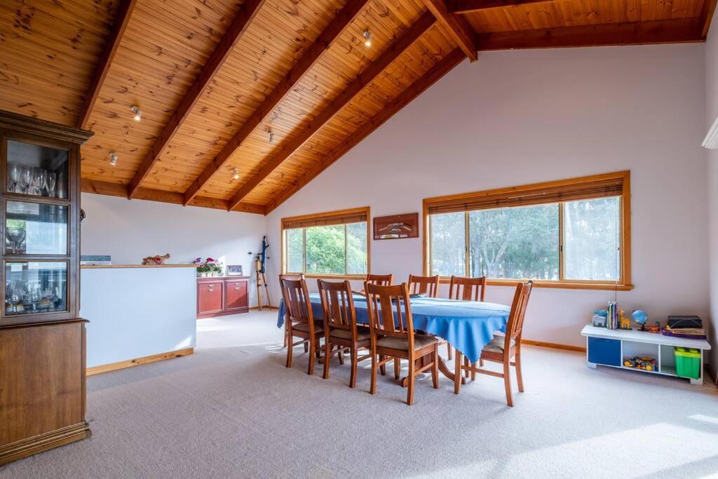 Four-Bedroom House photo 2