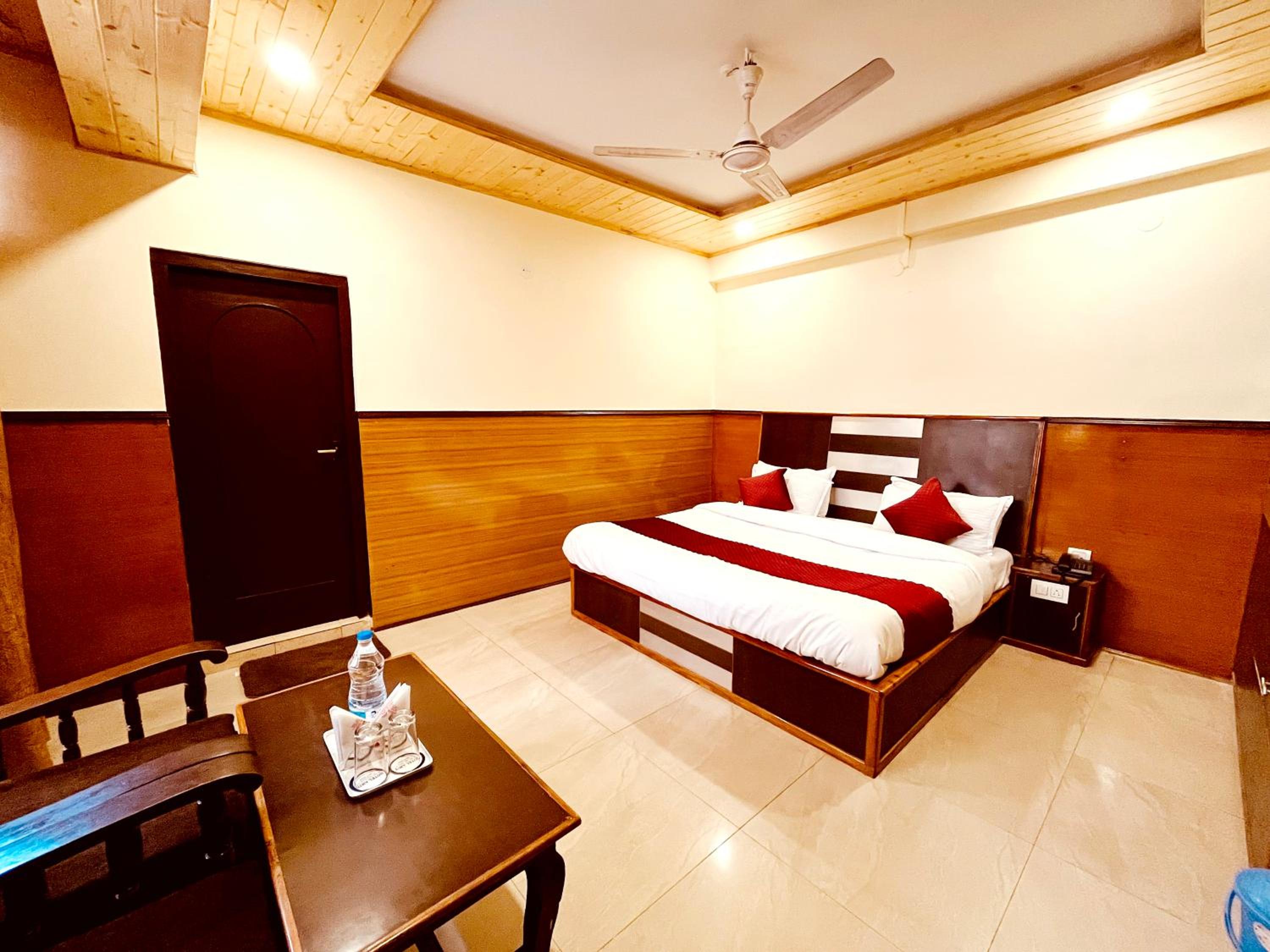 Deluxe Room - Photo 4