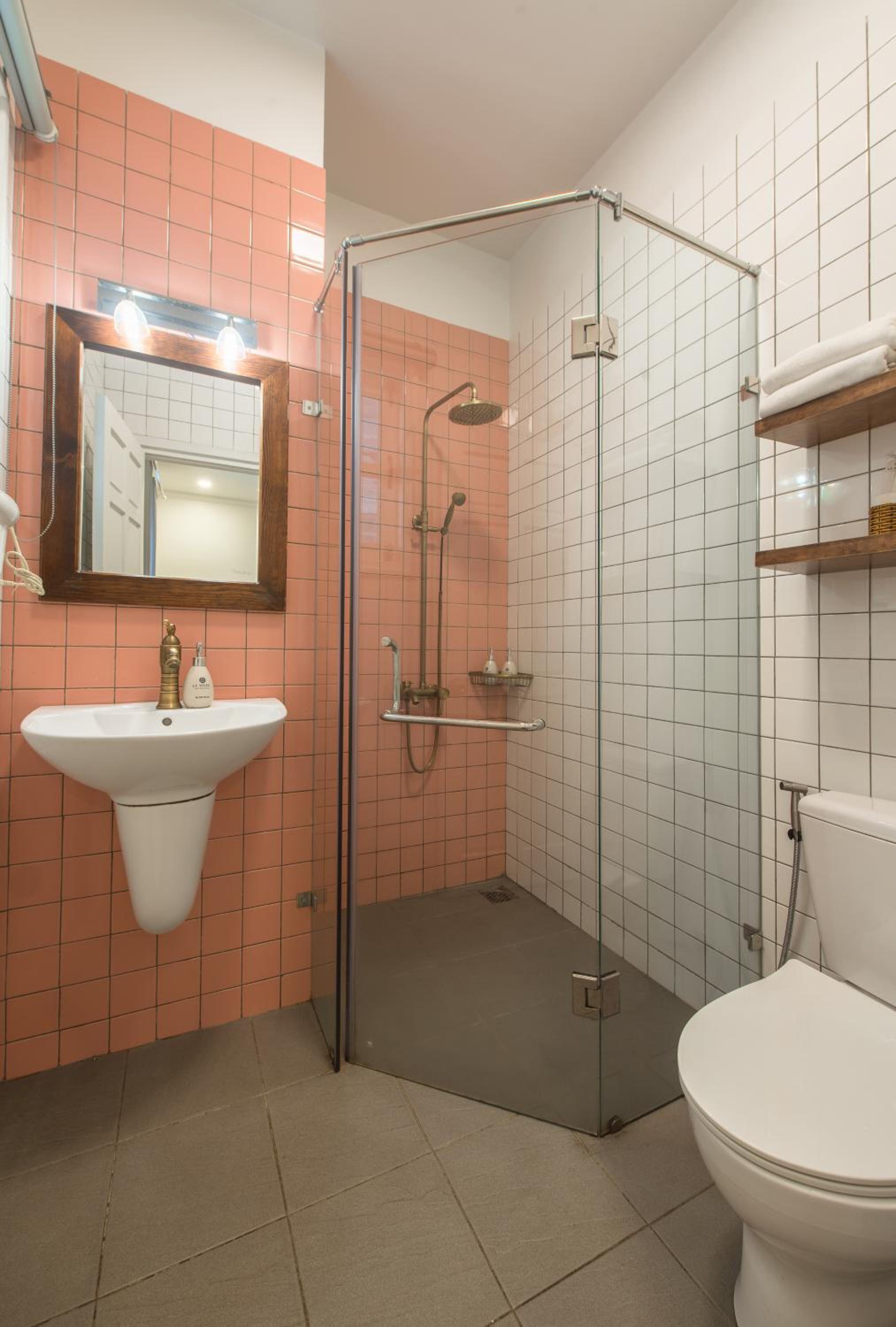Deluxe Triple Room - Photo 27