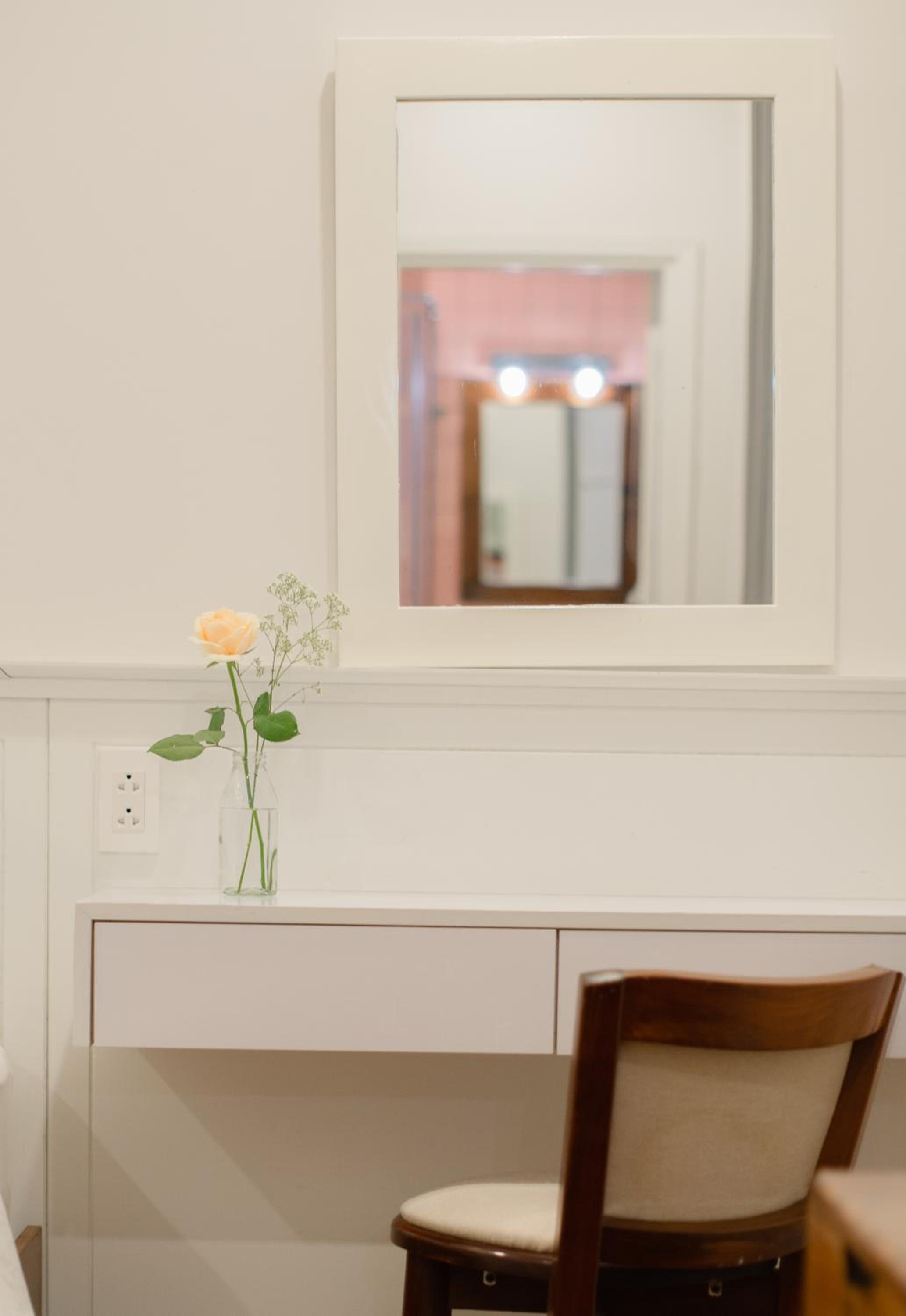 Standard Double Room - Photo 16