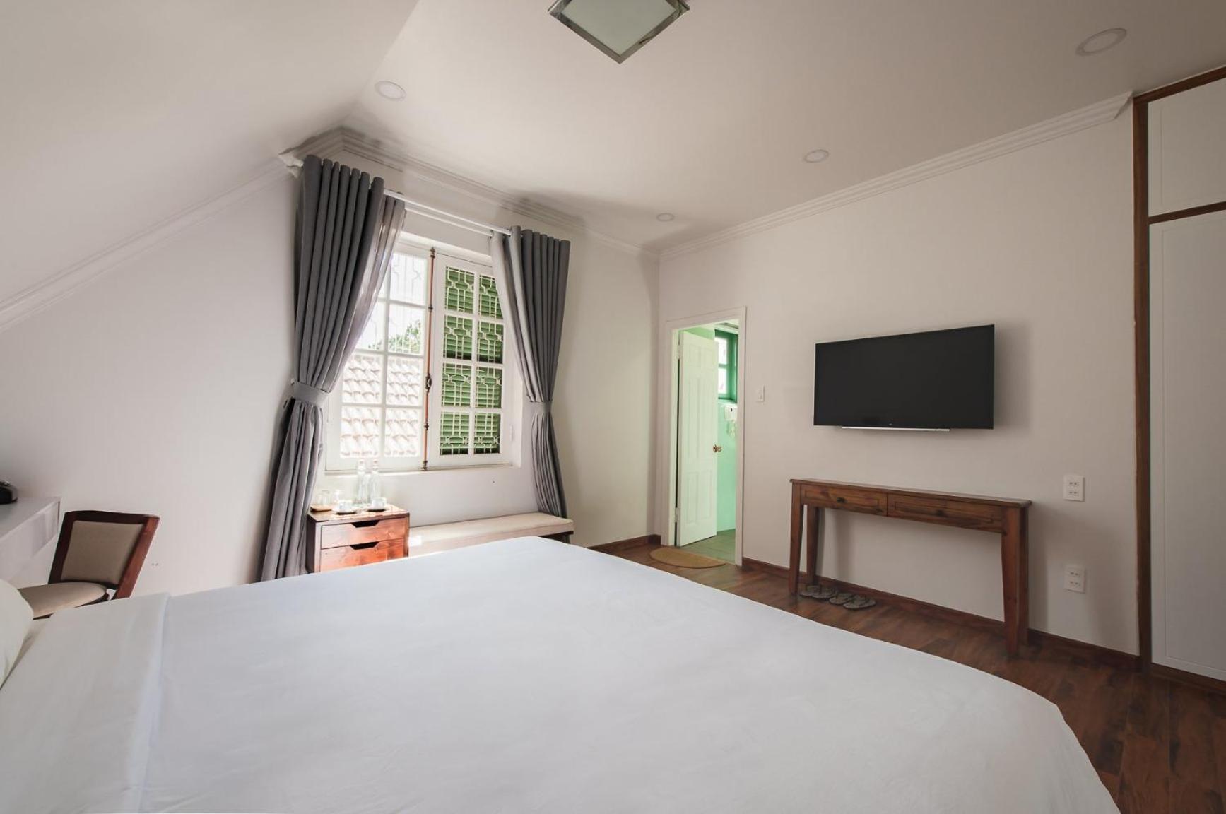 Standard Double Room - Photo 20