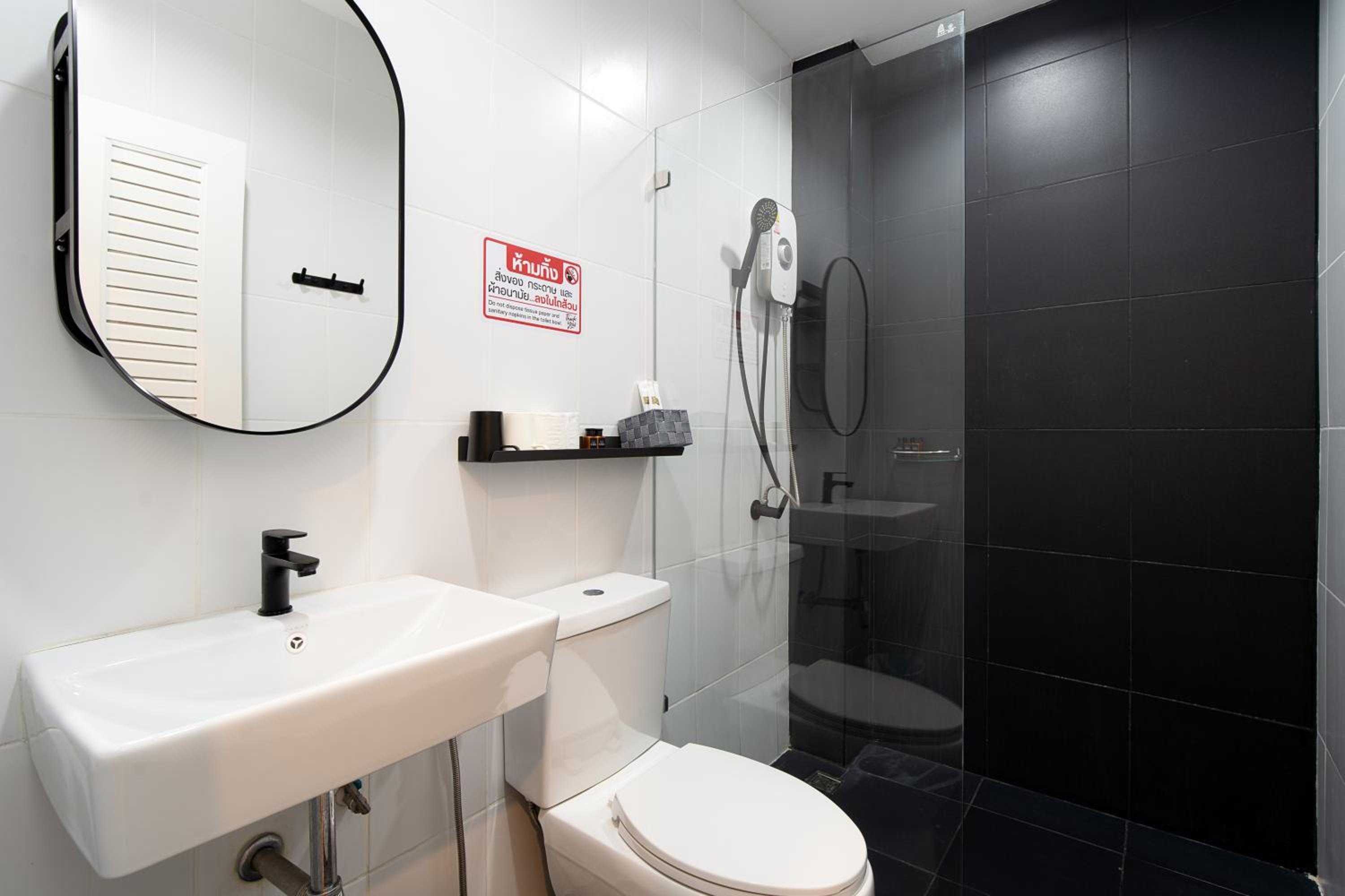 Standard Double Room - Photo 5