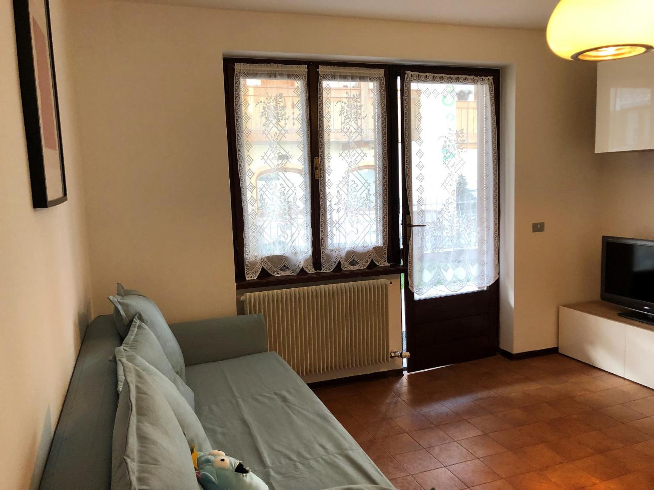 Apartment - Ground Floor photo 2