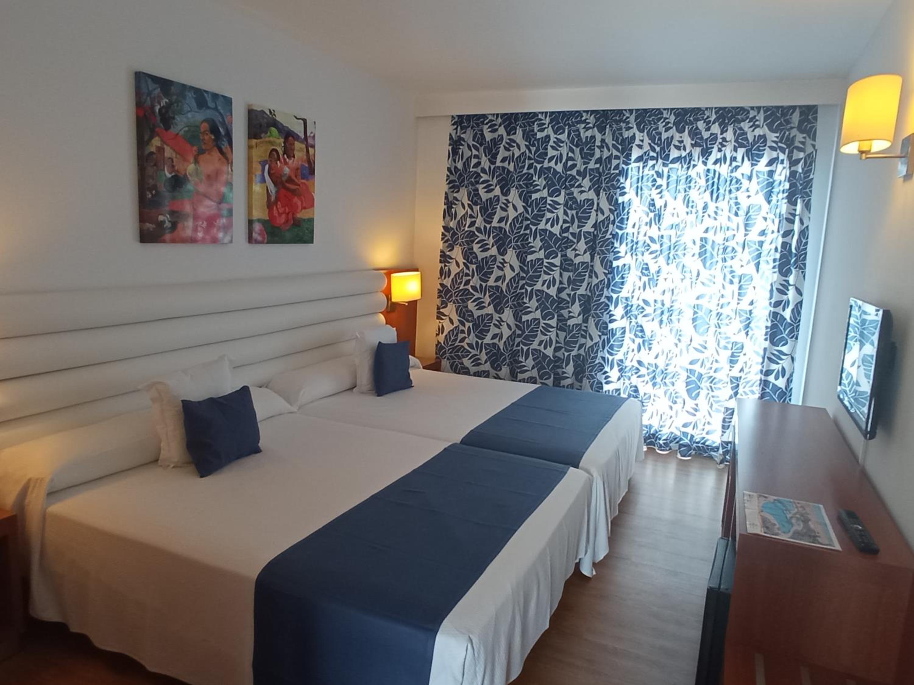 Superior Double Room (2 Adults) - Photo 1