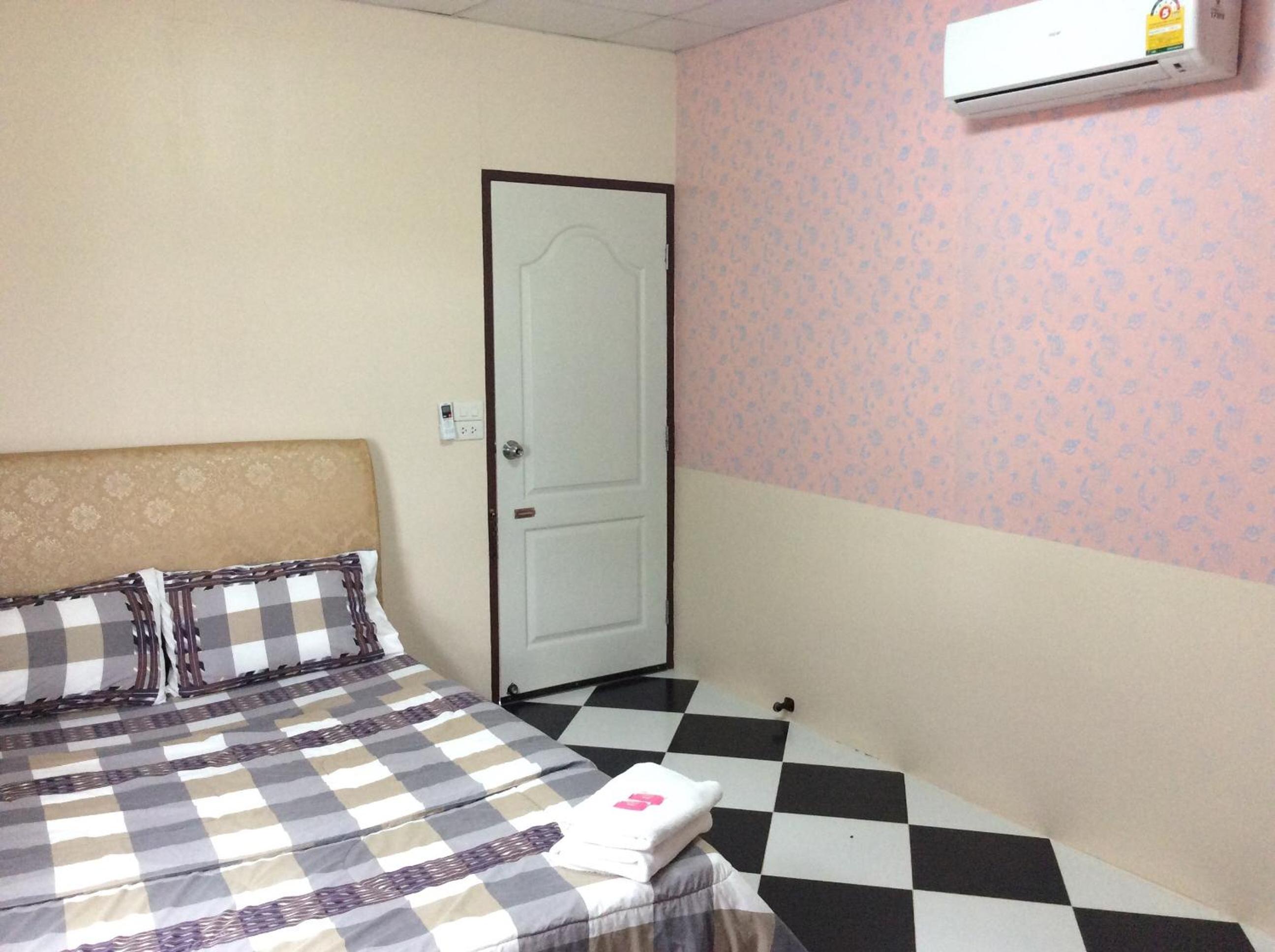 One-Bedroom House photo 2