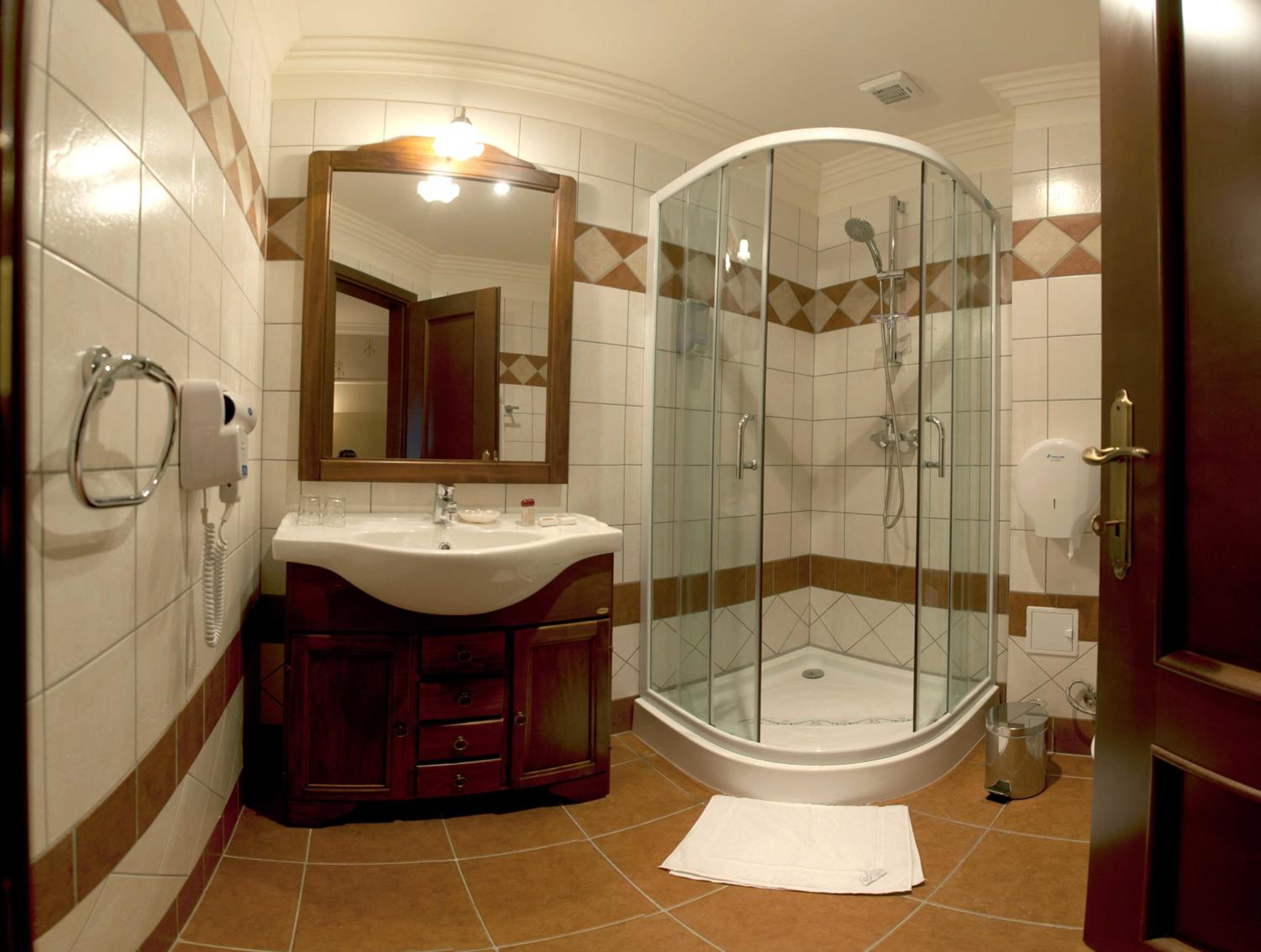 Superior Double Room with Sofa Bed - Photo 4