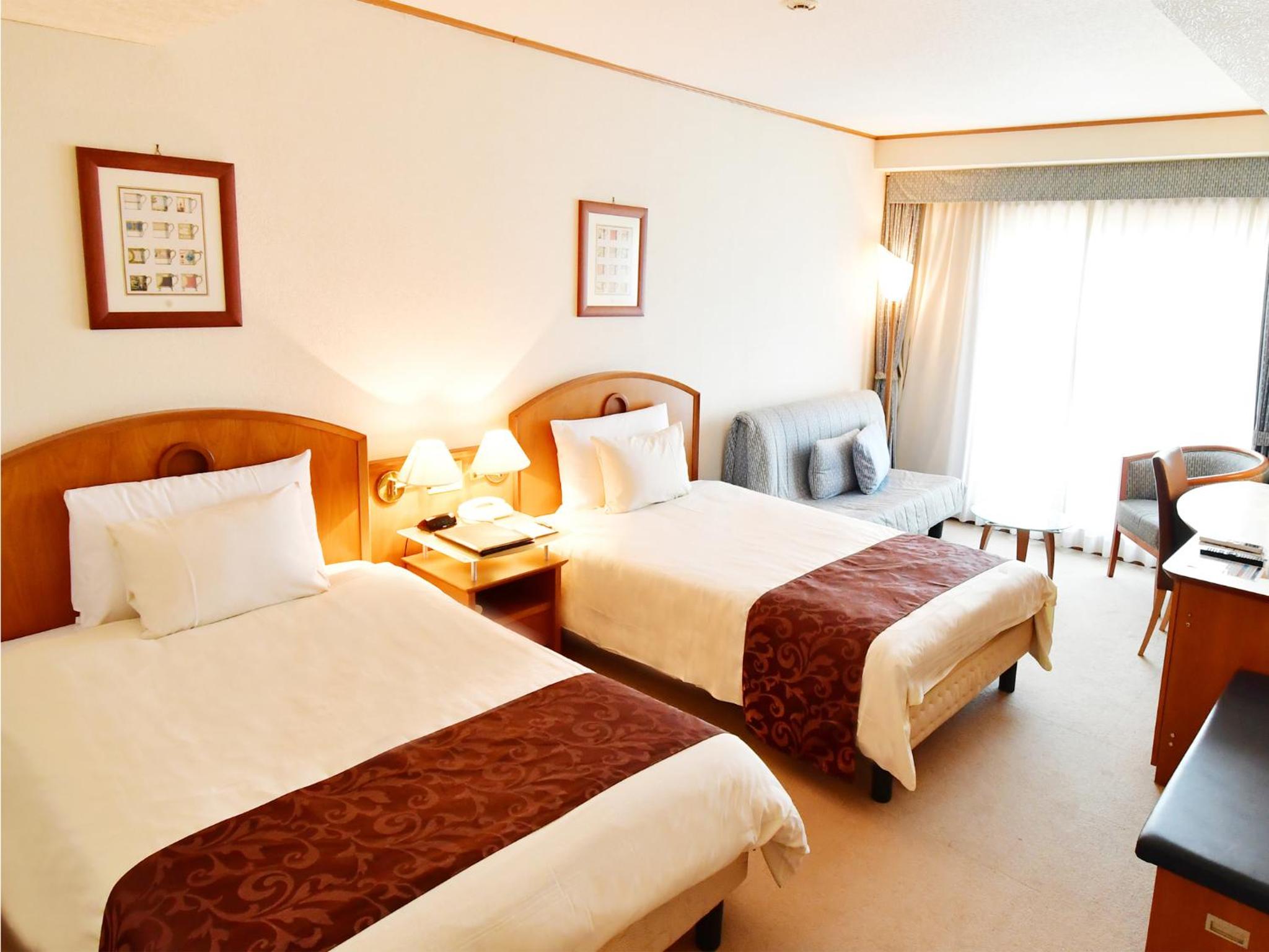 Standard Twin Room with Sea View - Non-Smoking - Photo 6