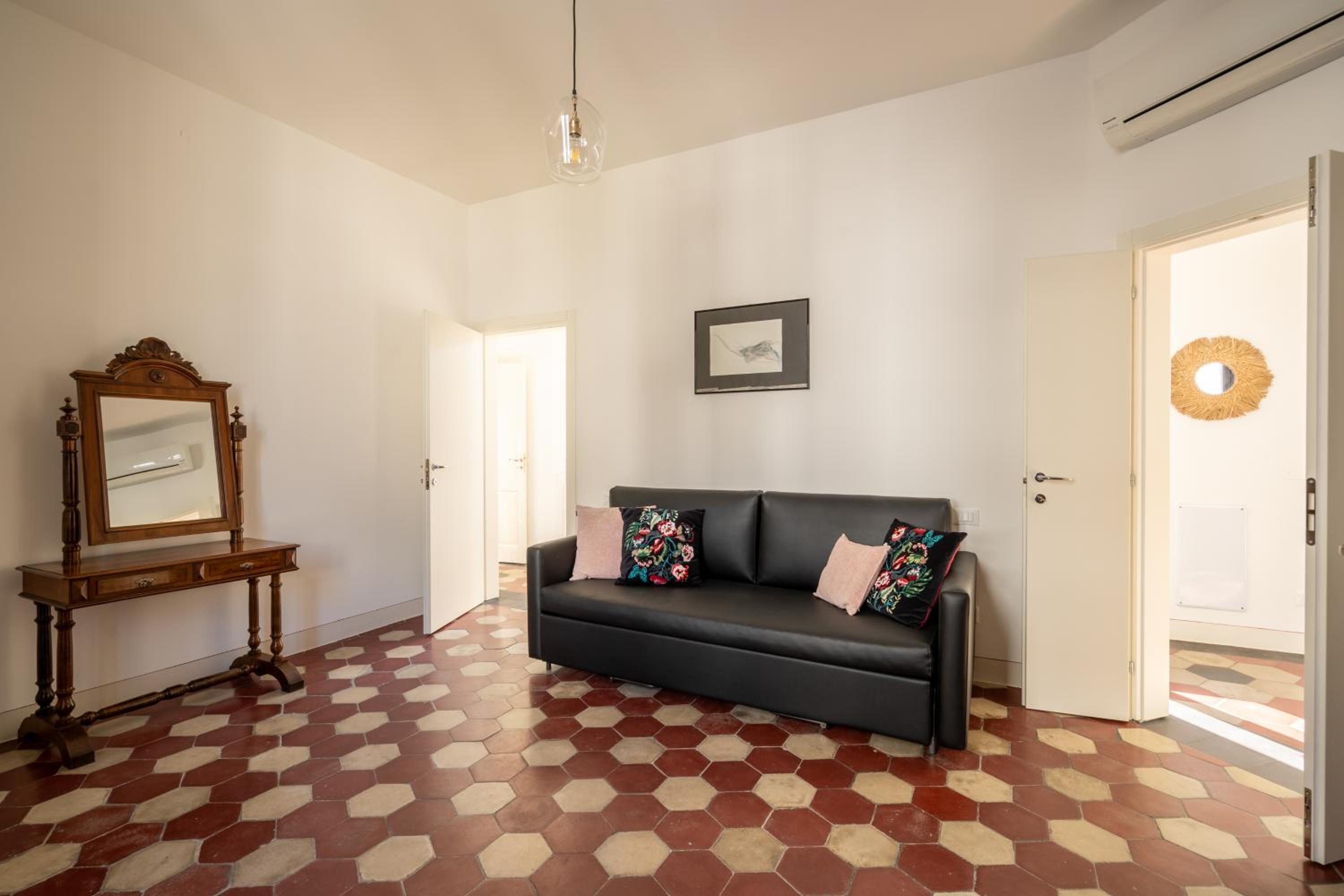 V-Trilo Apartment
