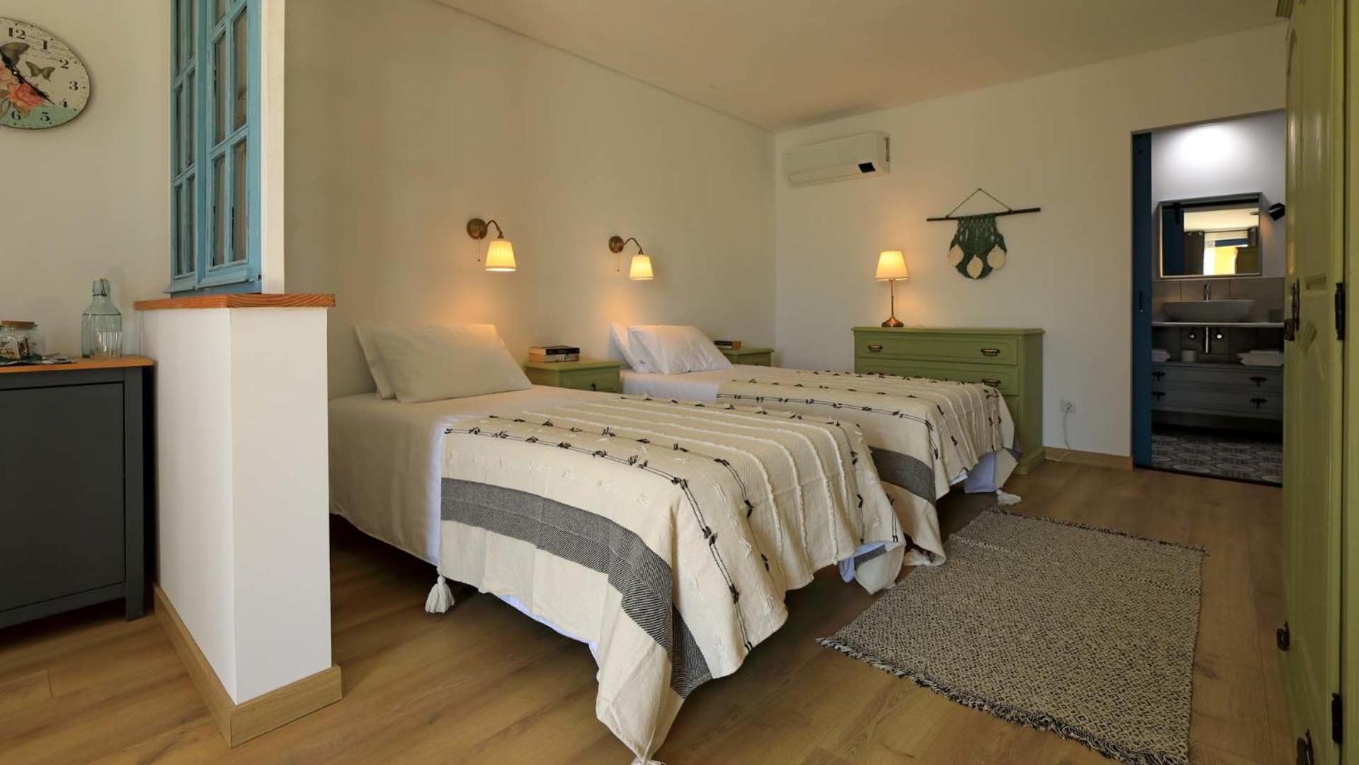 Deluxe Double or Twin Room with Mountain View photo 1