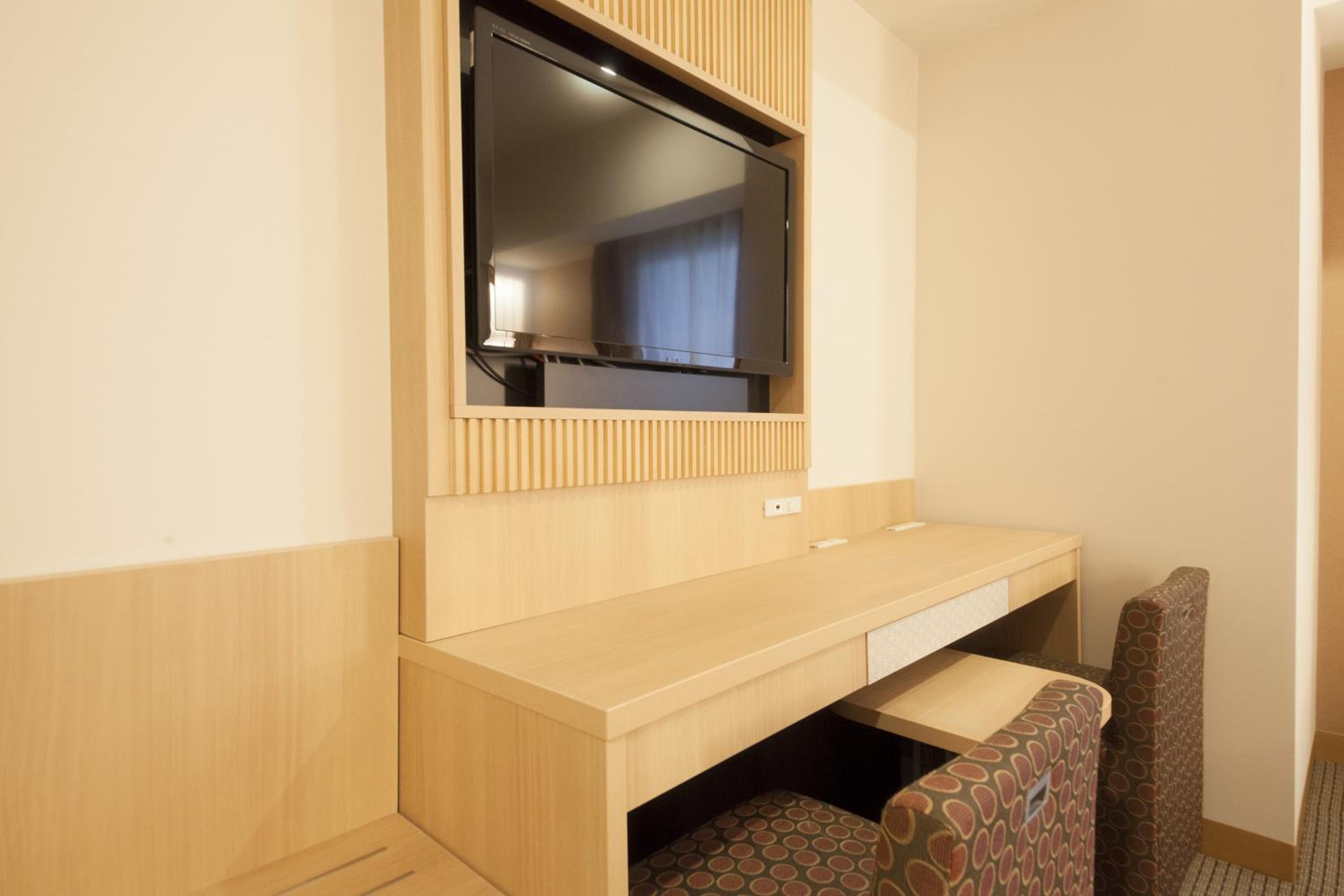 Standard Twin Room - Non-Smoking - Photo 6