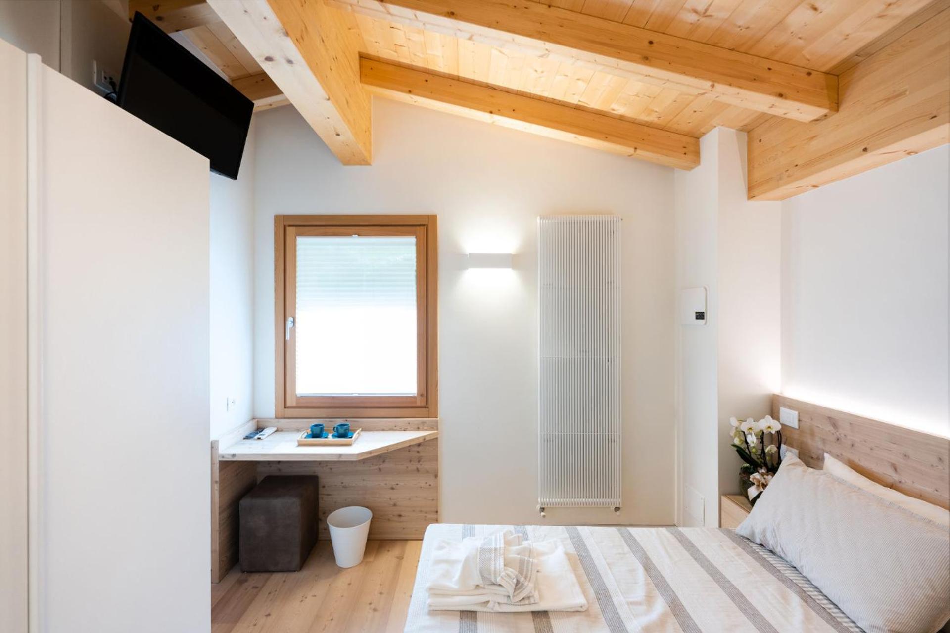 Double Room with Private Bathroom photo 2