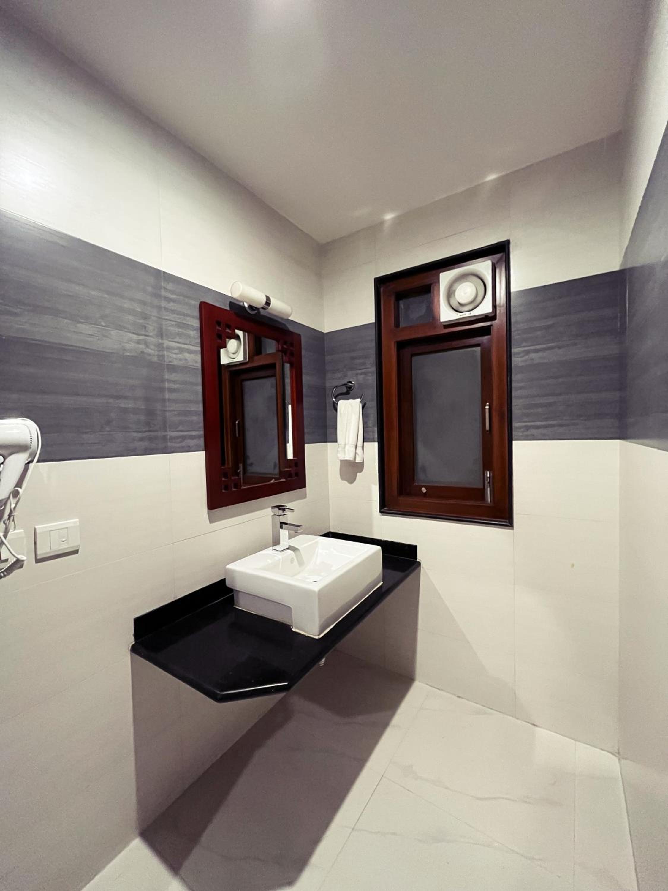 Deluxe Family Suite photo 2