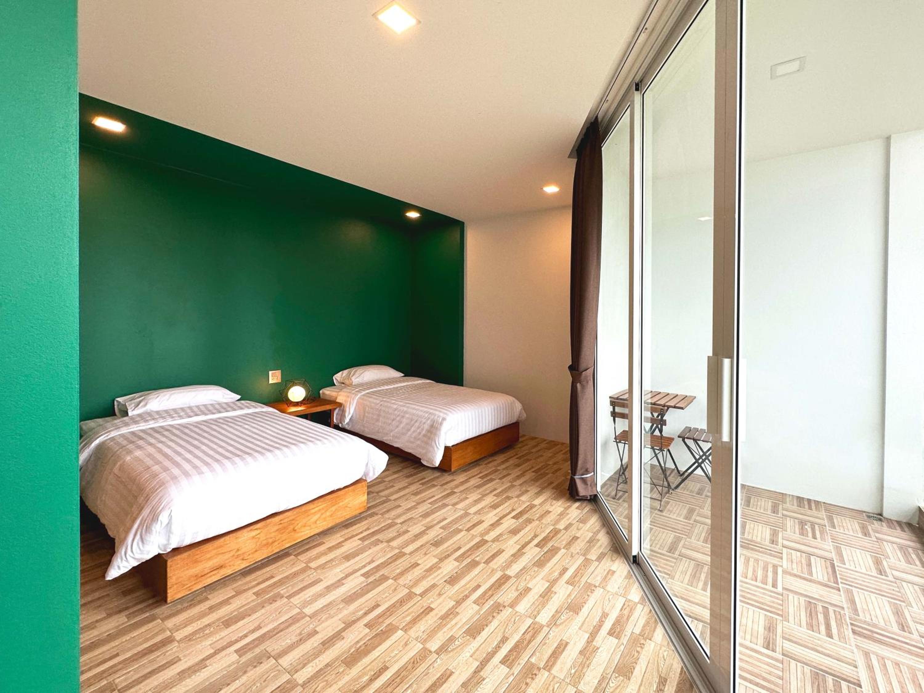 Triple Room with Terrace photo 2