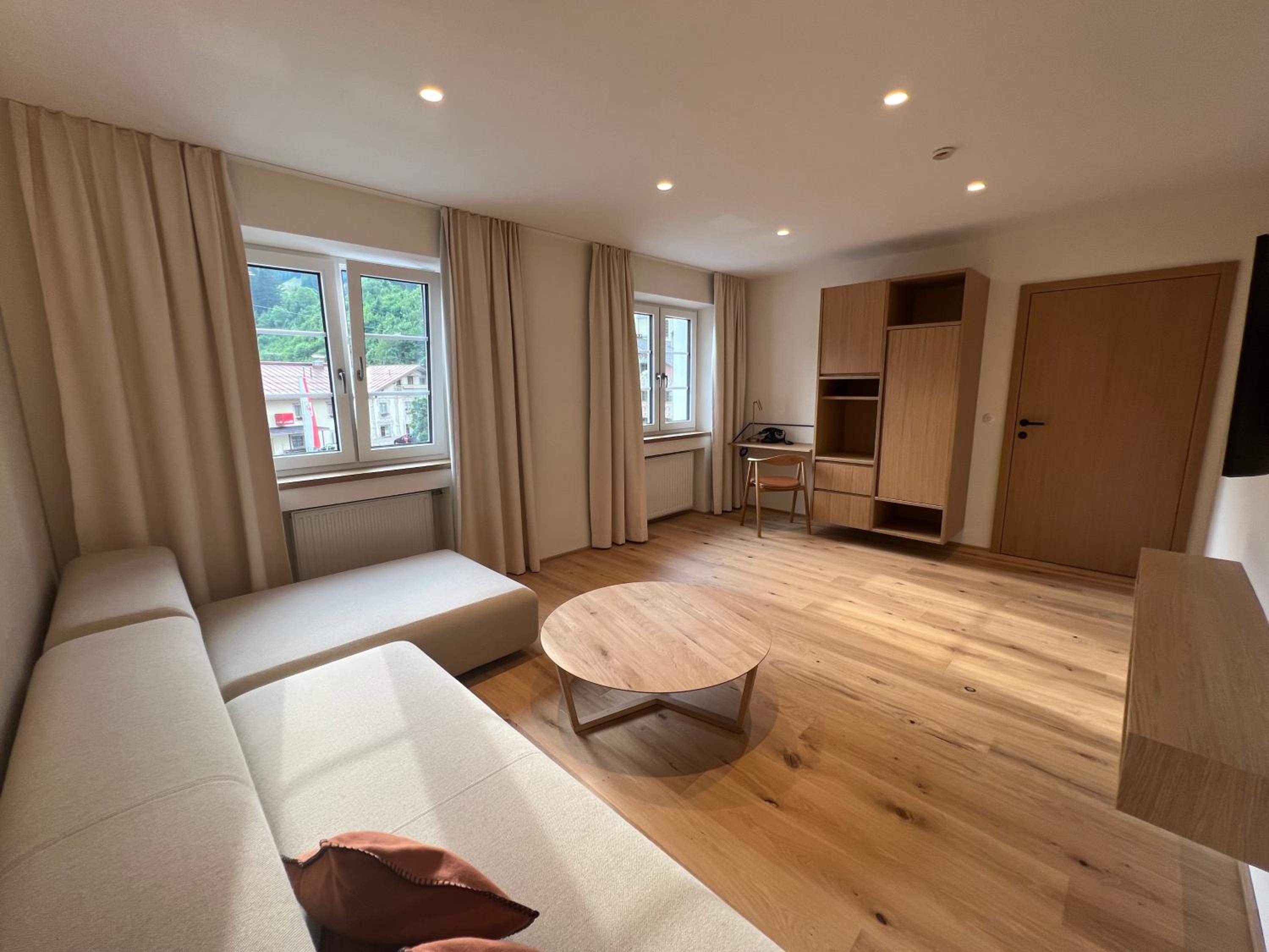 Deluxe Family Room - Photo 5