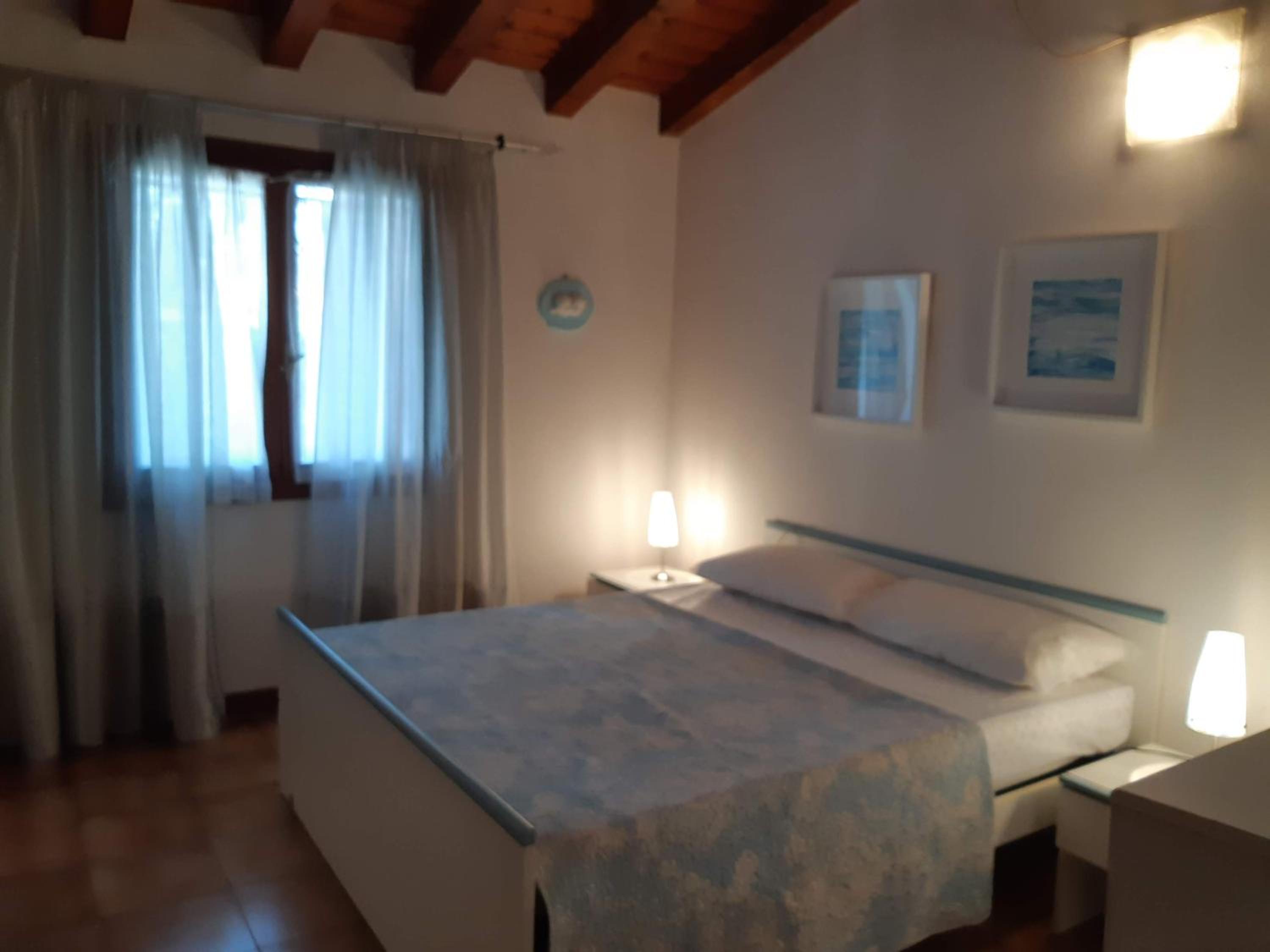One-Bedroom House photo 1