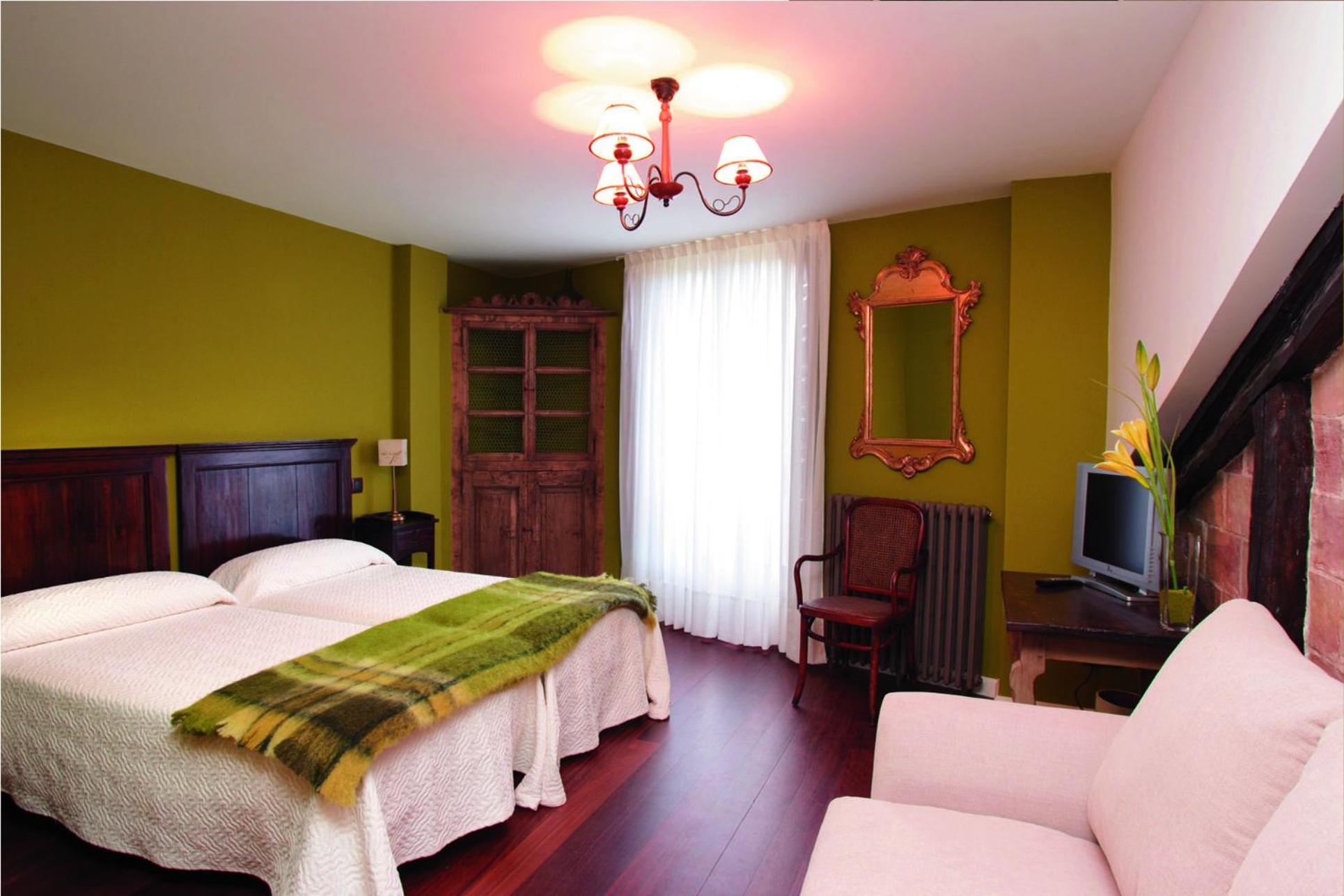 Deluxe Double Room - Photo 1