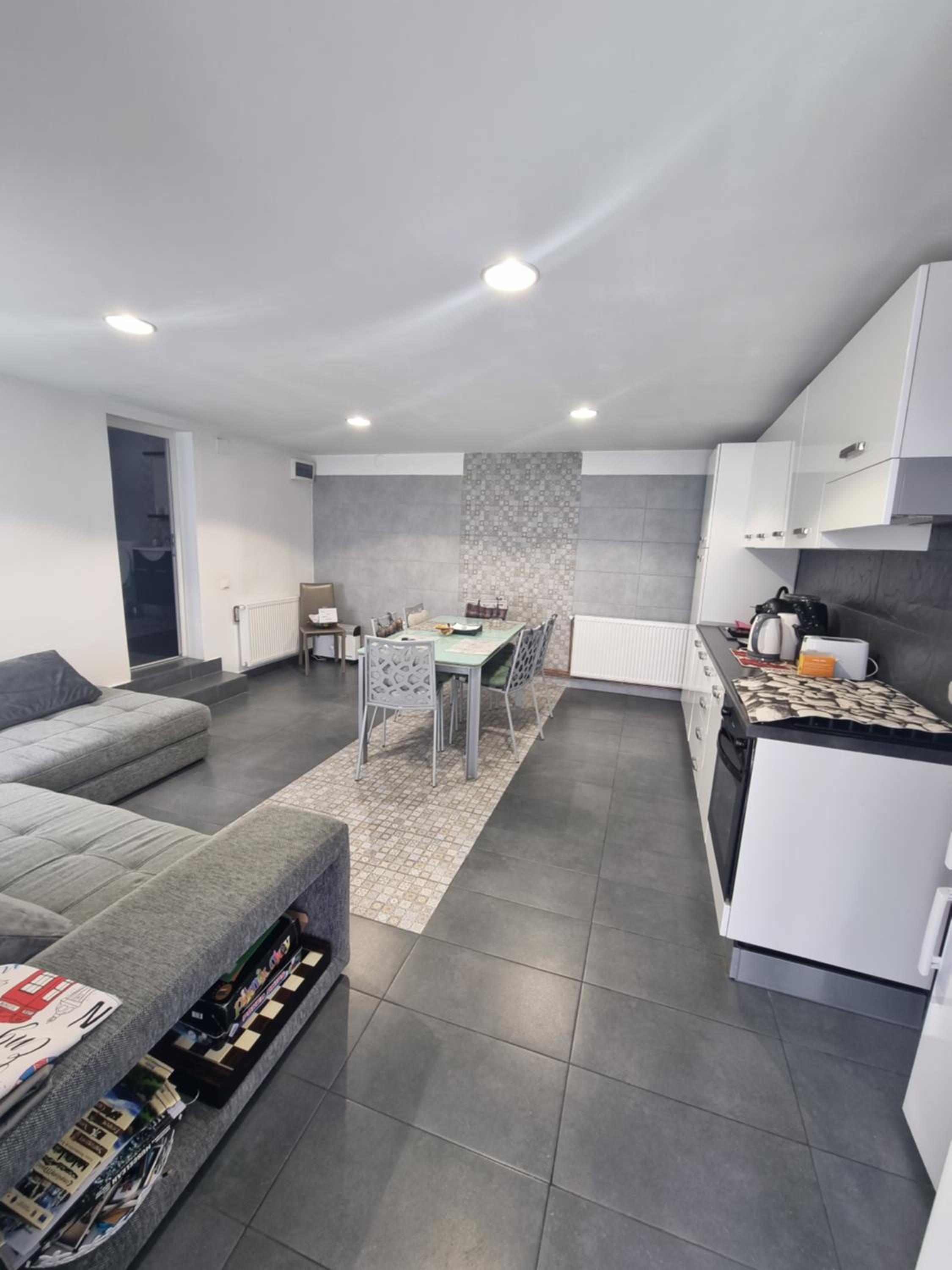 Two-Bedroom Apartment - Photo 15
