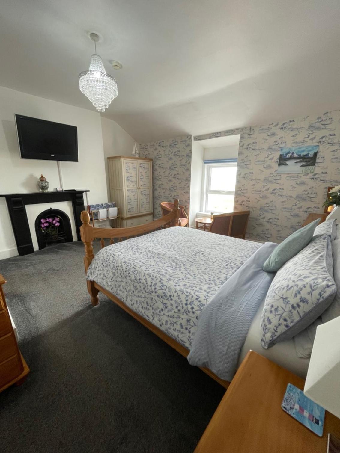 Double Room with Sea View photo 2