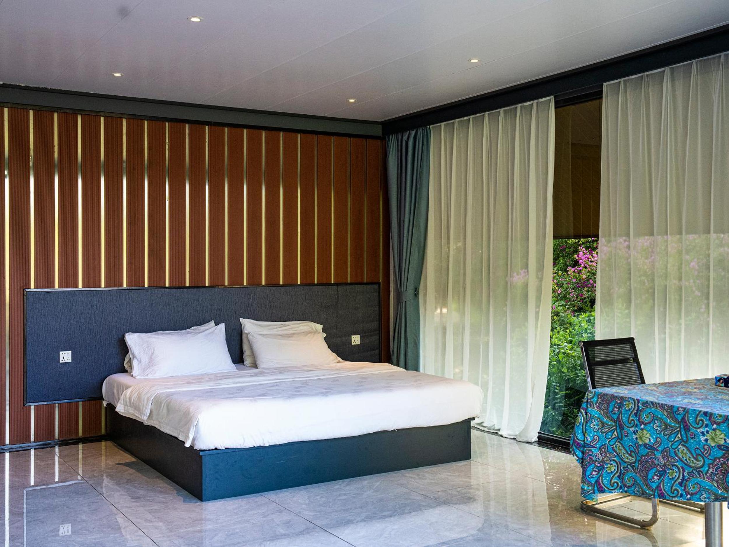 Superior Deluxe Double or Twin Room  - Photo 3