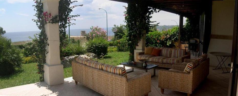 Villa with Sea View photo 3
