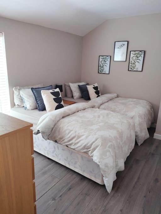 Two-Bedroom House photo 2
