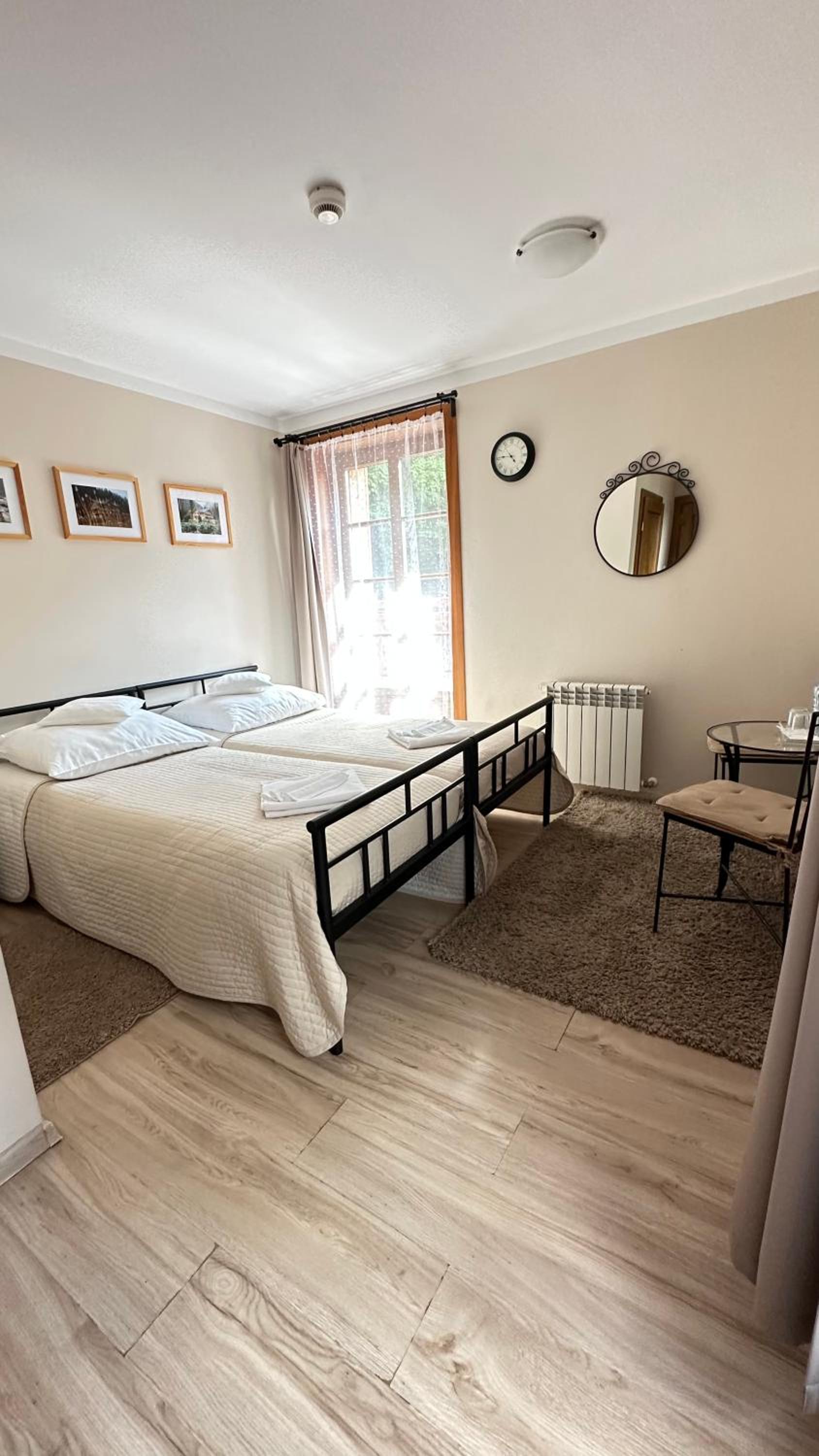 Double Room - Photo 1