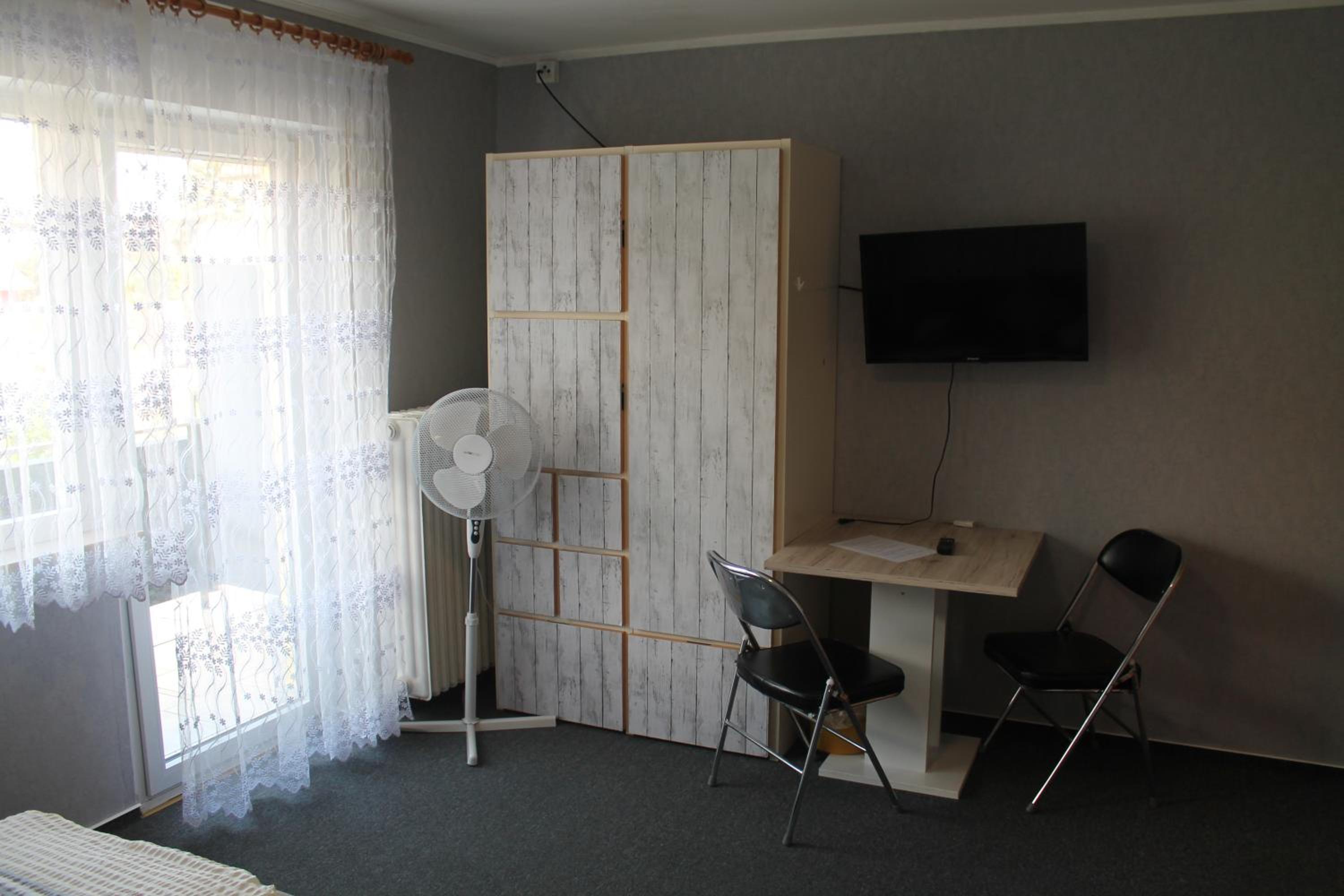 Double Room with Shared Toilet photo 2