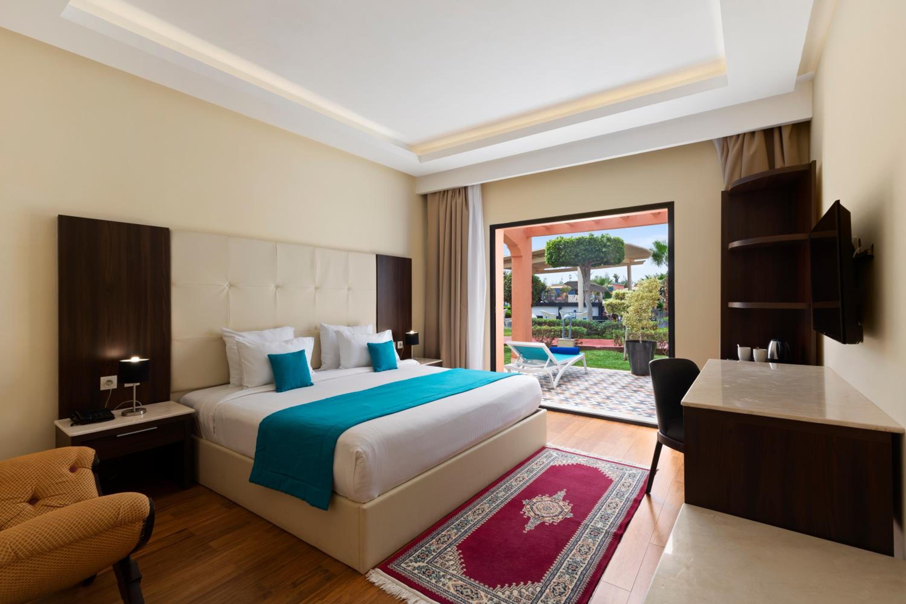 Royal Two Bedroom Family Room (Non Smoking)