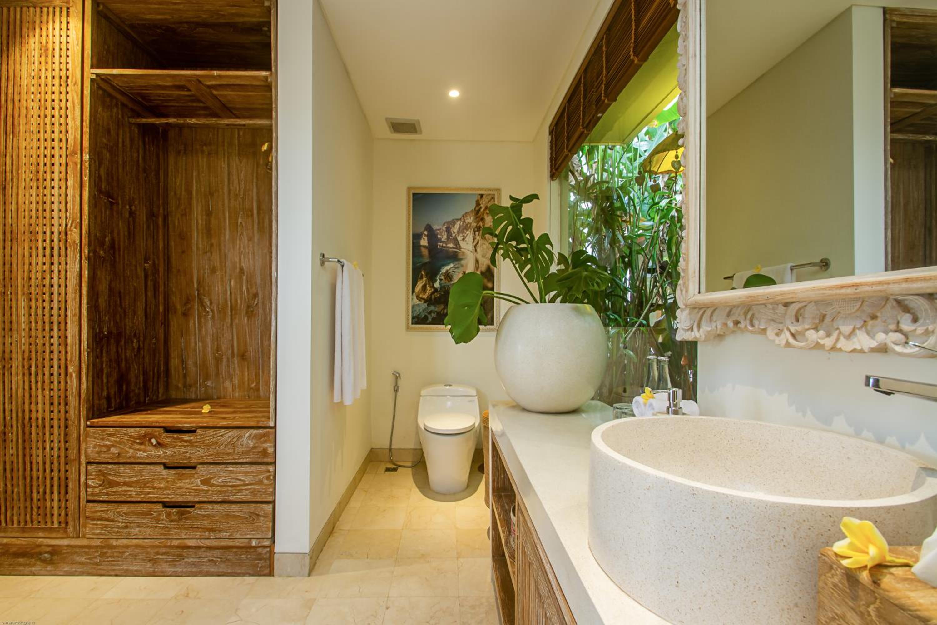 Suite with Balcony - Photo 4