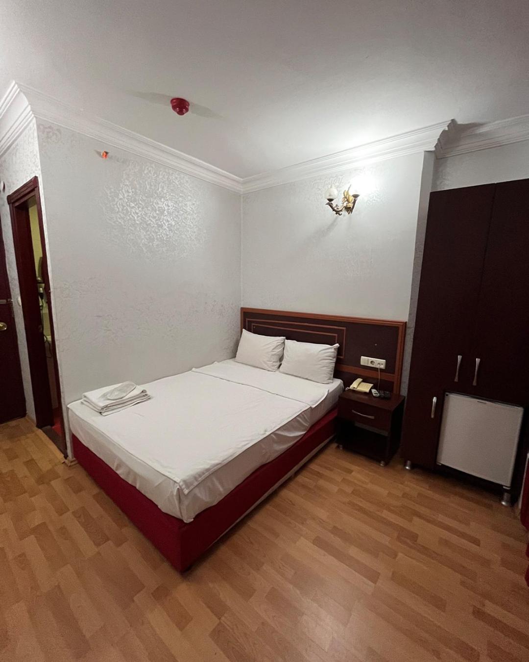 Single Room photo 3